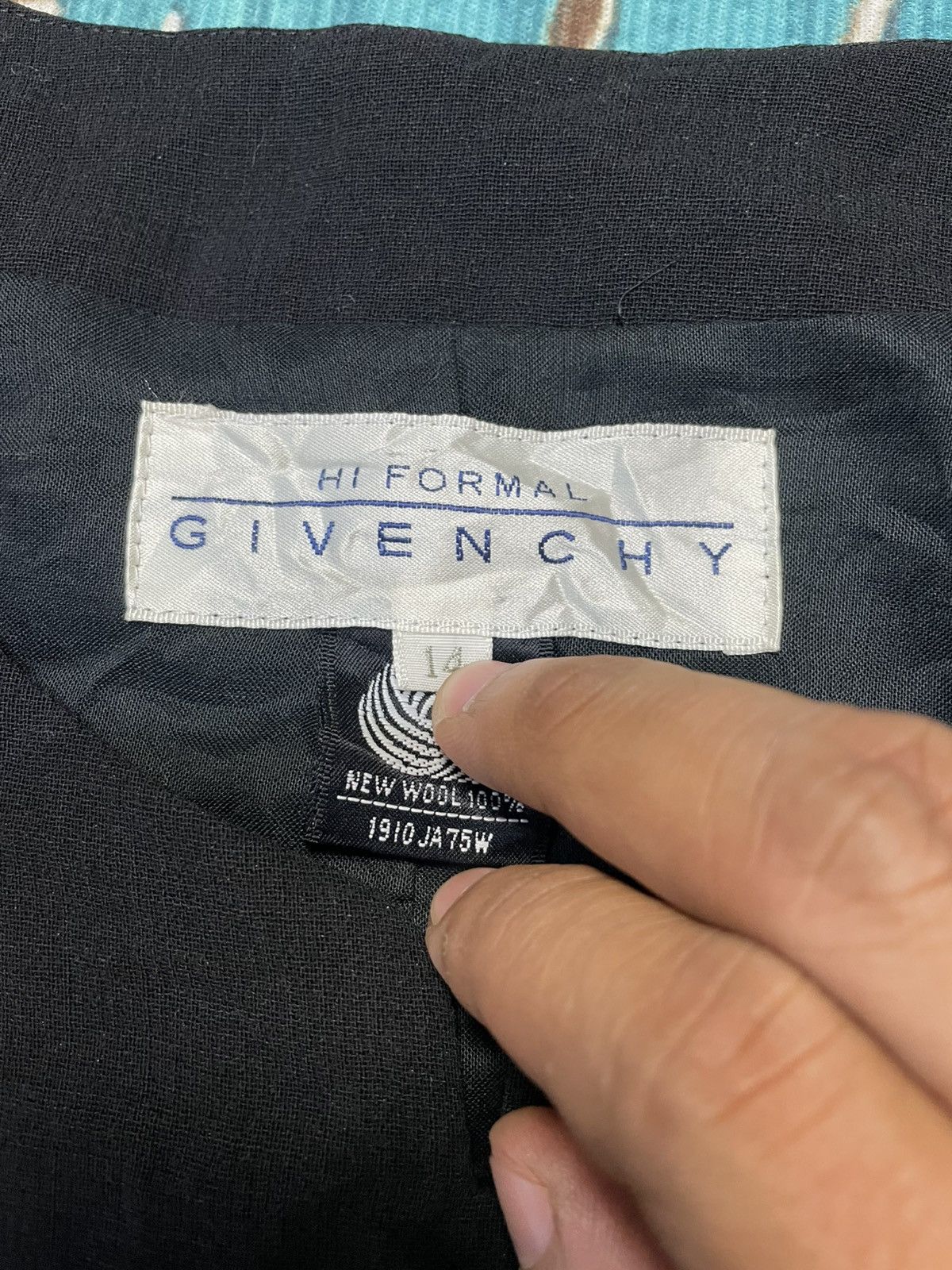 Givenchy Givenchy Hi Formal Wool Knit Jacket Size XL / US 12-14 / IT 48-50 - 4 Thumbnail