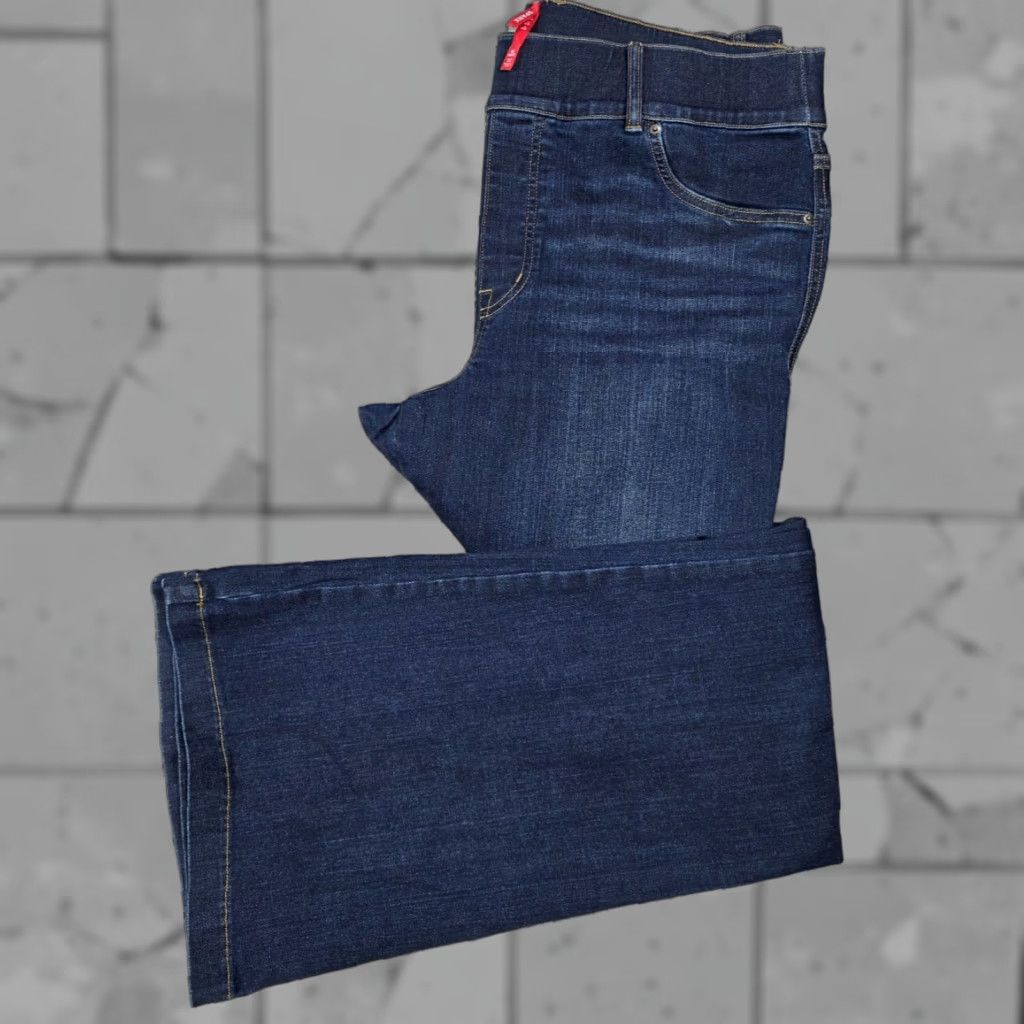 Spanx Spanx Flare Jeans 1X Denim Slimming 36x34 Midnight Shade Stretch Pull On High Rise Blue Womens Jeans Size 40" / US 18 - 1 Thumbnail