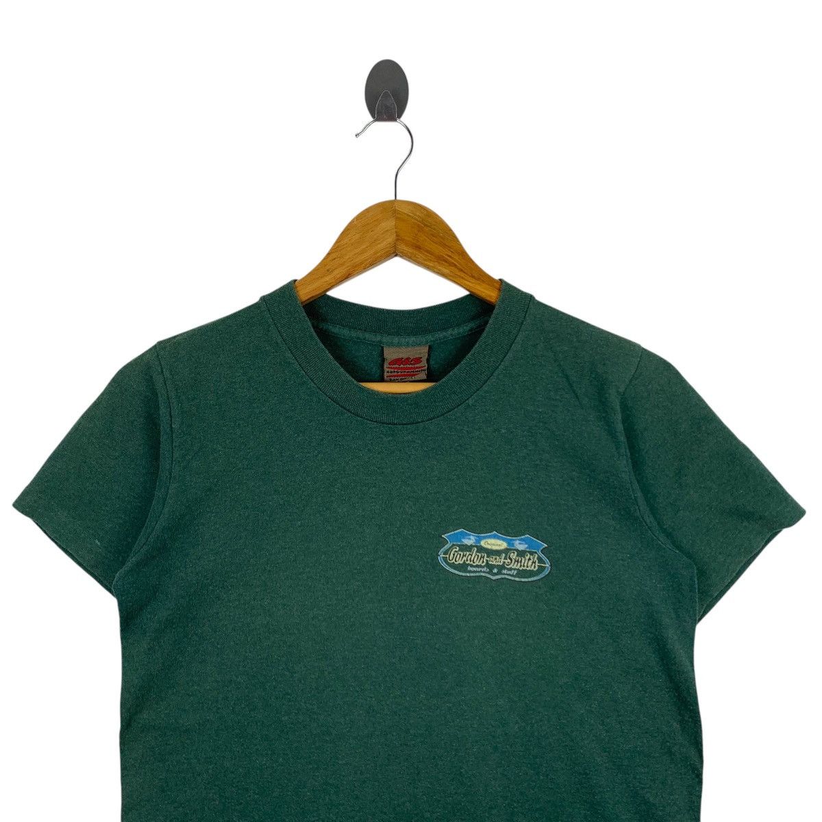 Vintage Vintage 90s GORDON and SMITH Surf Boards & Stuff Logo Shirt Size US S / EU 44-46 / 1 - 3 Thumbnail