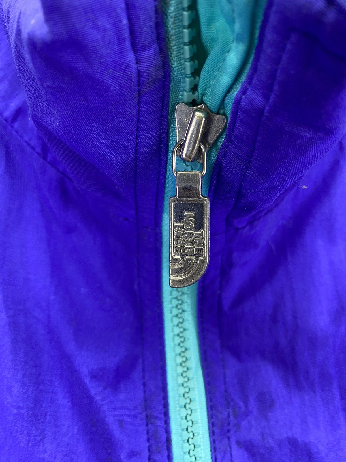 The North Face Vintage The North Face Spellout Light Jacket Size US L / EU 52-54 / 3 - 15 Thumbnail
