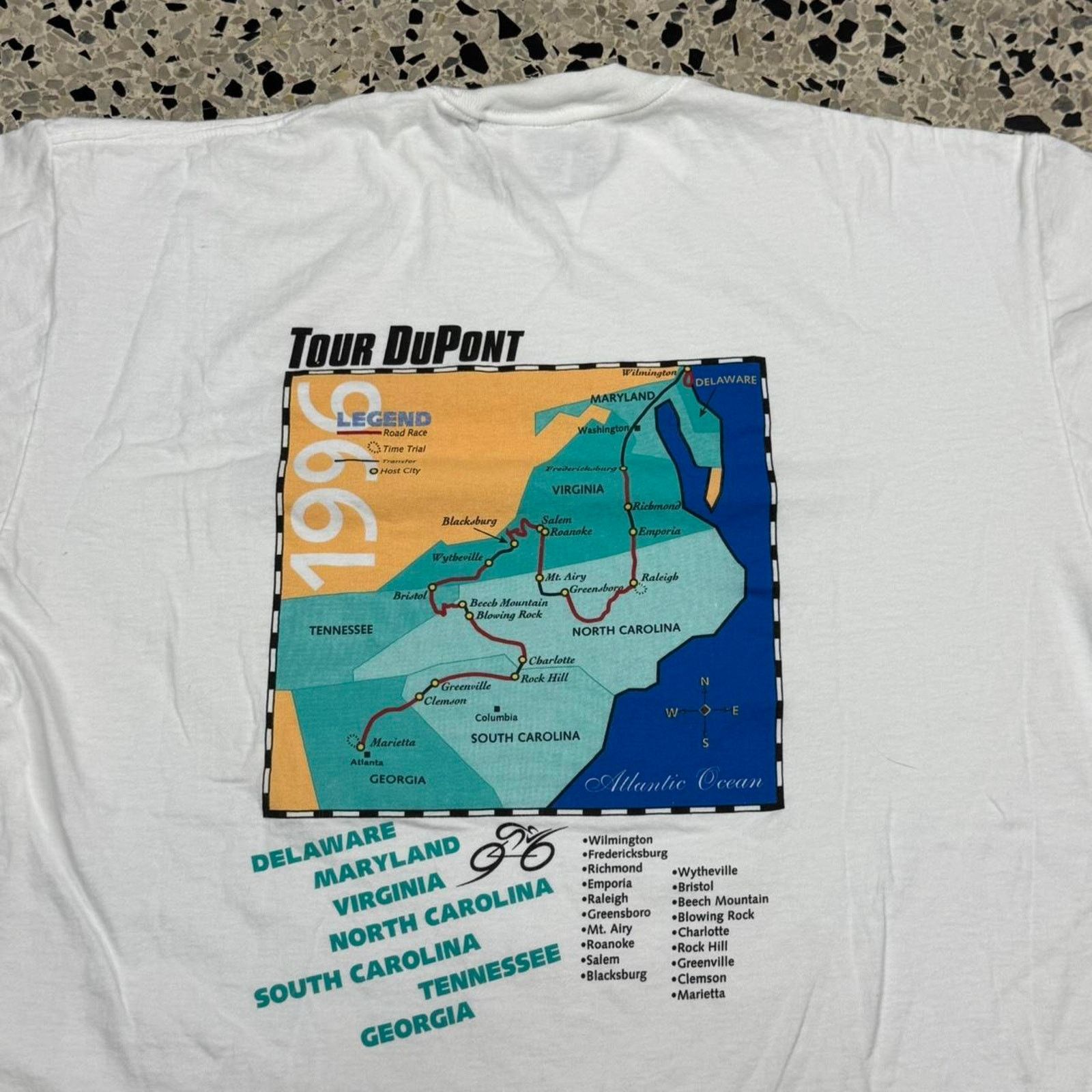 Jerzees × Vintage VINTAGE 90S TOUR DUPONT 1996 LEGEND ROAD RACE SPONSOR TEE: Size US XL / EU 56 / 4 - 6 Thumbnail