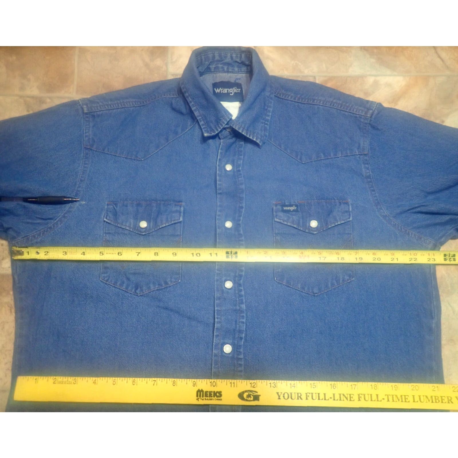 Wrangler Vintage Wrangler Men's Denim Western Shirt Long Sleeve Size Large Blue Cowby, Pearl Snap, Logo Accents Size US L / EU 52-54 / 3 - 5 Thumbnail
