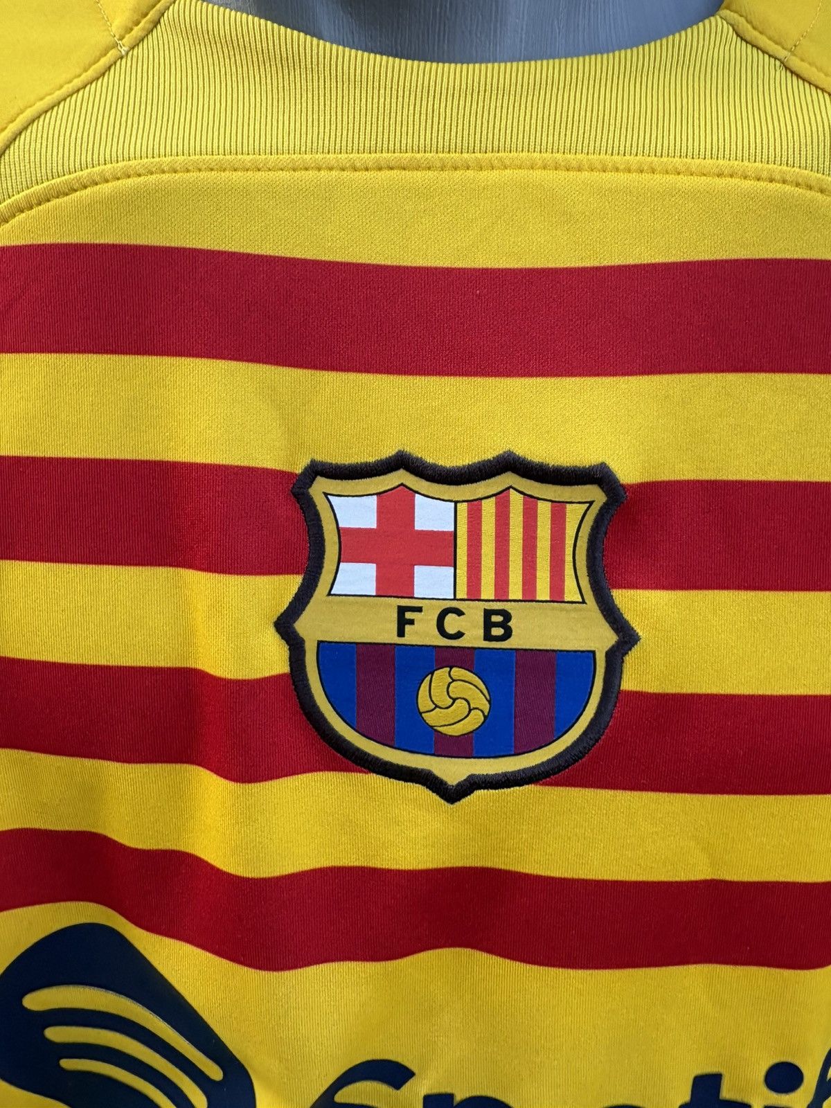 Nike Jersey lewandowski barcelone Size US M / EU 48-50 / 2 - 7 Thumbnail