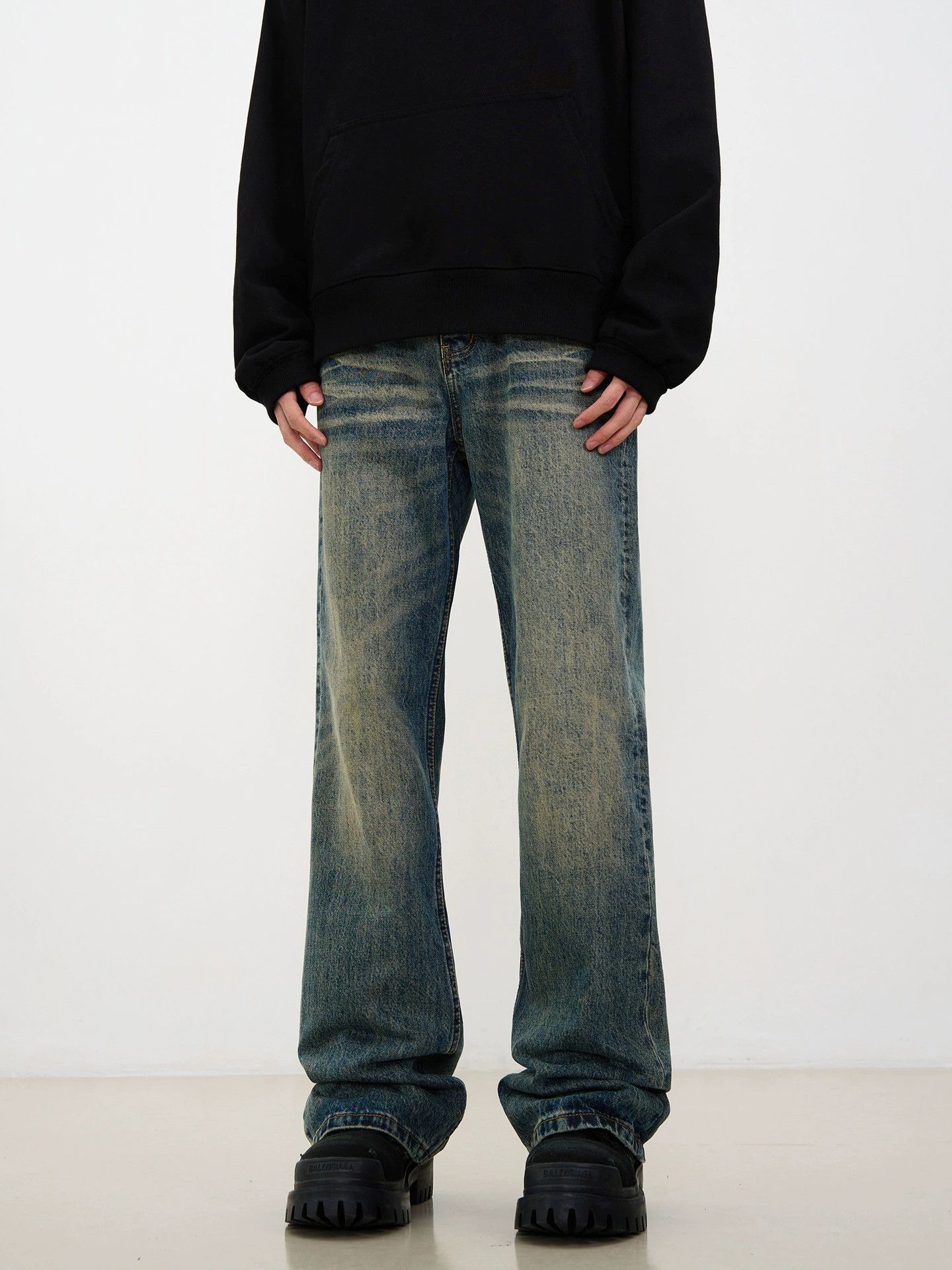 Vintage American retro high street washed distressed flared jeans Size US 32 / EU 48 - 2 Thumbnail