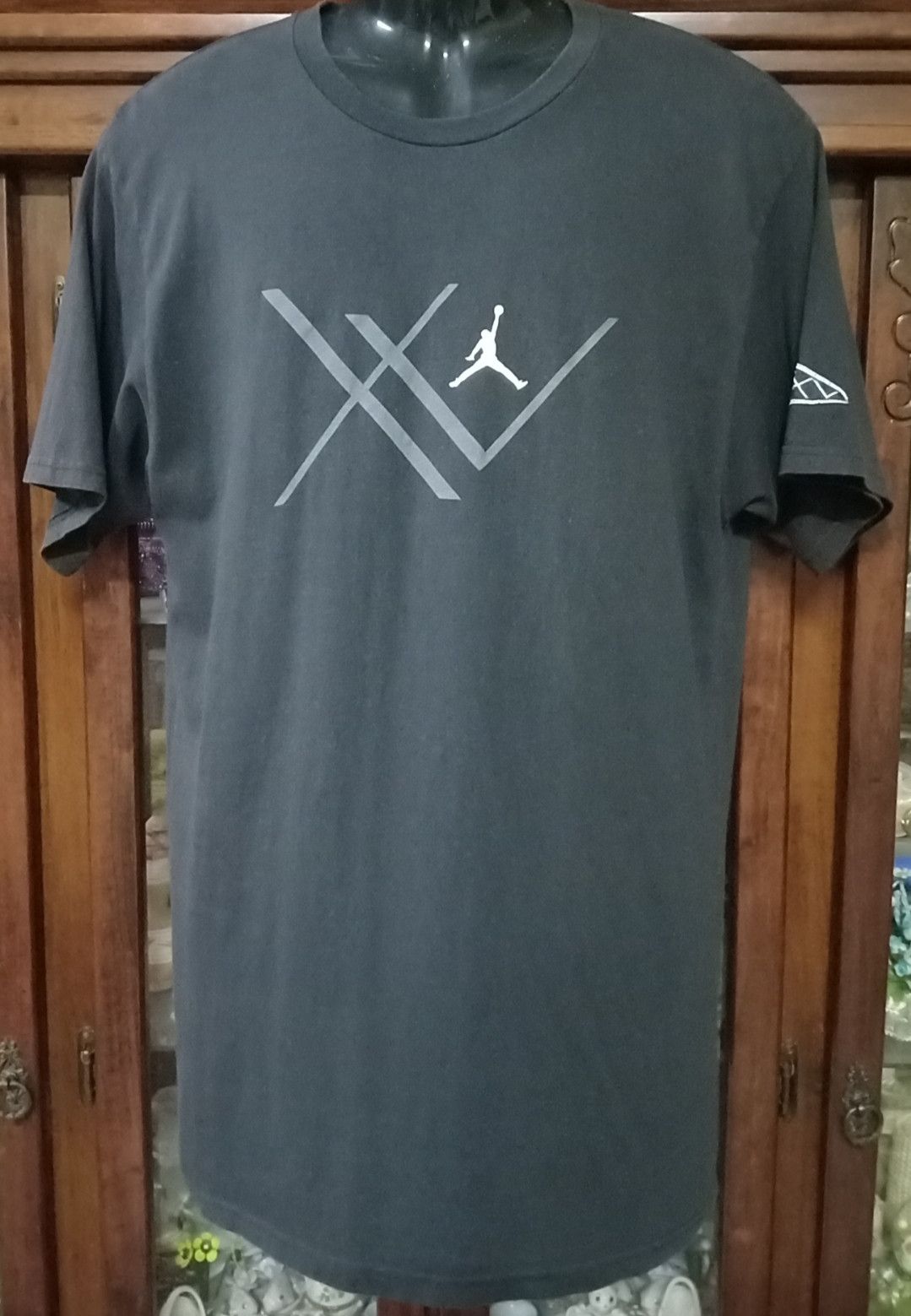 Jordan Brand × Nike × Vintage Vintage NIKE Jordan T-shirt Size US M / EU 48-50 / 2 - 1 Thumbnail