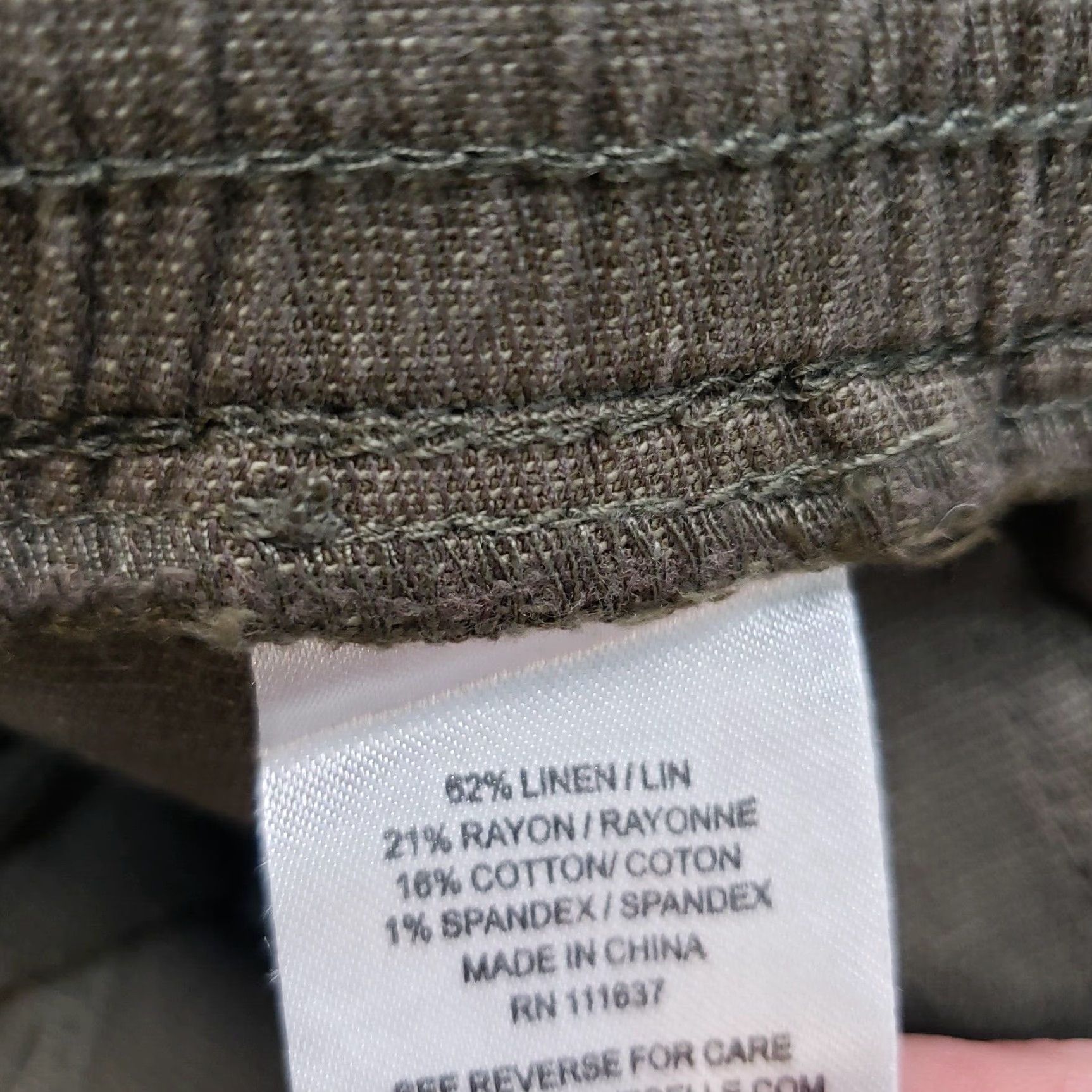 Olive **Lila Ryan Women's Size 8 Green Linen Blend Cropped Pants** User: Lila Ryan Women's Size 8 Olive Green Linen Blend Cropped Pants Size 30" / US 8 / IT 44 - 6 Thumbnail