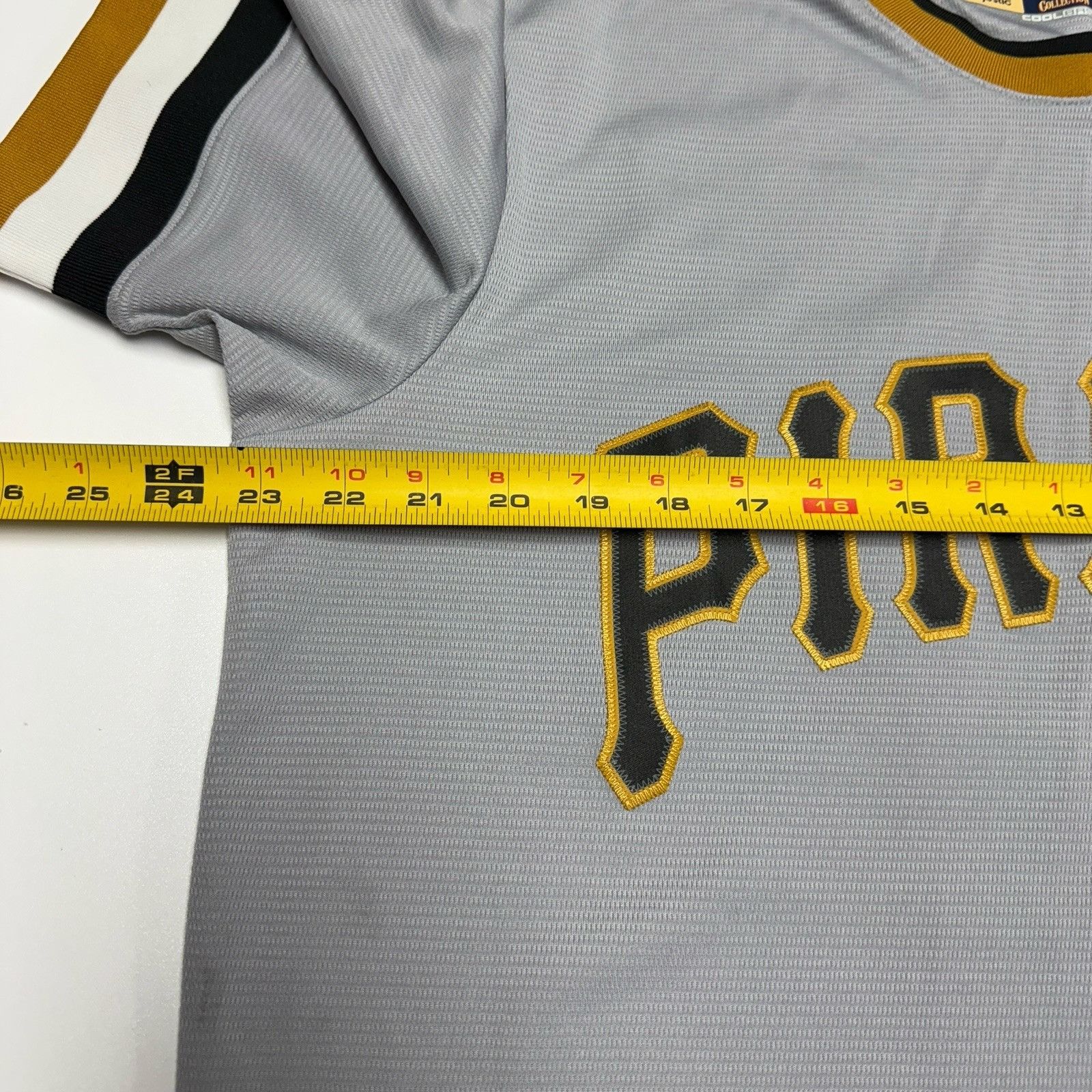 Majestic Majestic Roberto Clemente Pittsburgh Pirates Jersey Mens L Size US L / EU 52-54 / 3 - 10 Thumbnail