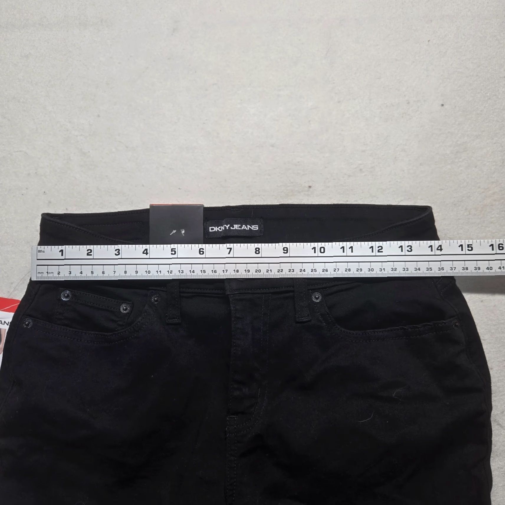 DKNY DKNY Jeans Black Denim Hi Rise Bermuda Shorts Womens S Small Regular 5-Pocket Logo Patch Back Solid Inseam 8in Cotton Blend Denim Summer Casual So on Size 28" / US 6 / IT 42 - 4 Thumbnail