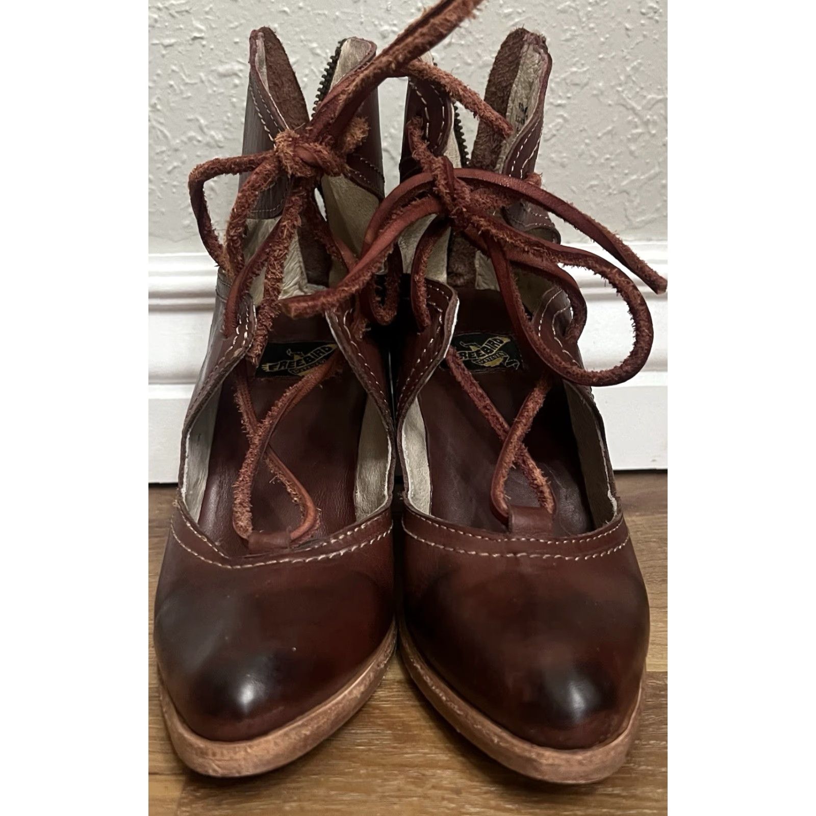 FREEBIRD Freebird By Steven Bootie Womens 7 Red Distressed Suede Leather Insole Block Heel EUC Size US 7 / IT 37 - 5 Thumbnail