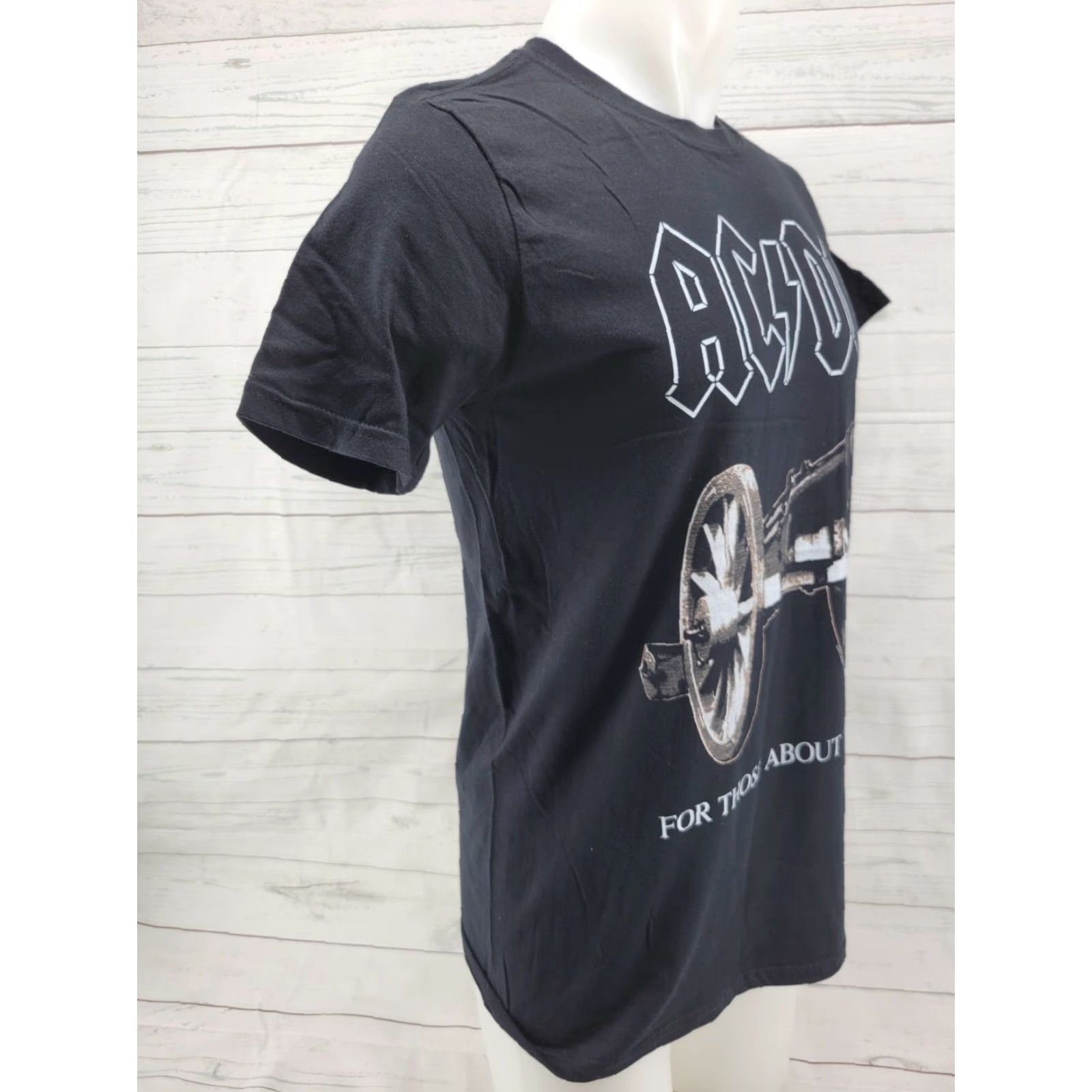 Gildan AC/DC For Those About to Rock Black Mens REPRINT T-Shirt Size Medium Size US M / EU 48-50 / 2 - 4 Thumbnail