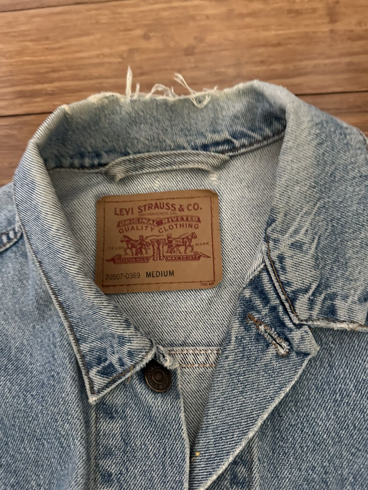 Levi's Vintage Light Wash Denim Jacket Size US M / EU 48-50 / 2 - 3 Thumbnail