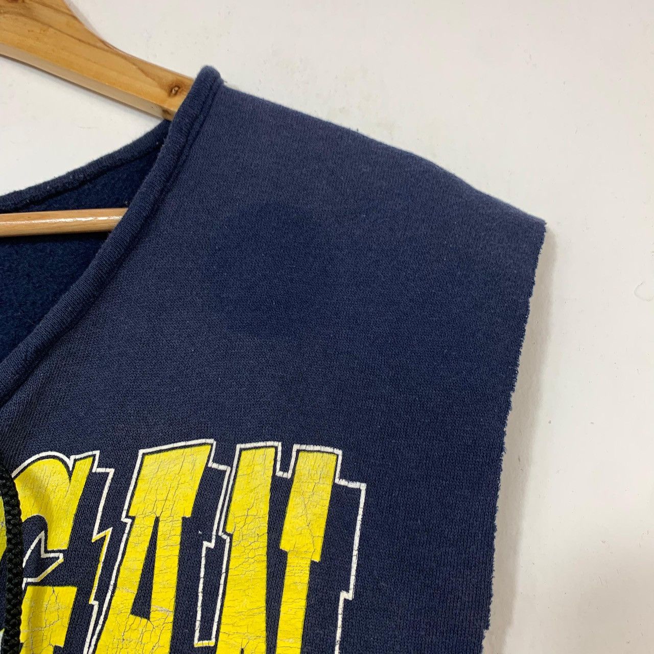 NCAA Vintage University of Michigan Wolverines Sweatshirt M Size US M / EU 48-50 / 2 - 7 Thumbnail