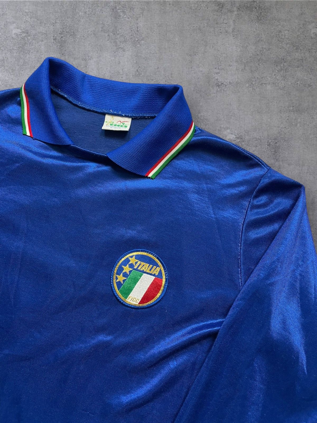 Diadora × Vintage ITALY TEAM 1986 1990 HOME FOOTBALL SHIRT PLAYER ISSUE Size US S / EU 44-46 / 1 - 2 Thumbnail