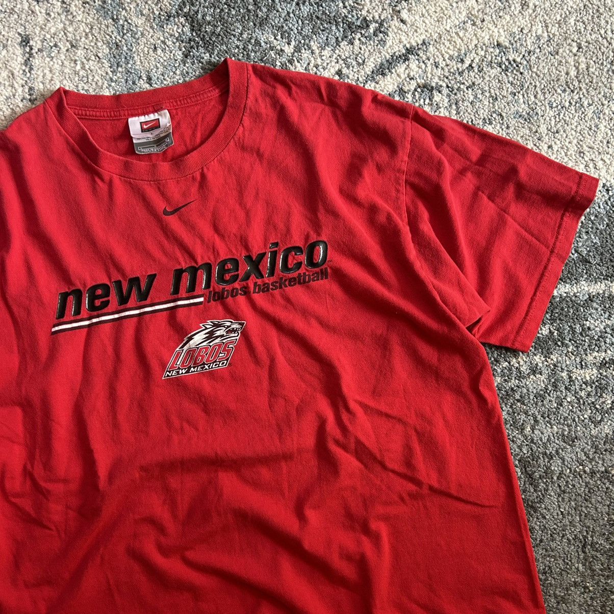 Nike NiKE TEAM HEAVYWEiGHT NEW MEXiCO LOBOS BASKETBALL CHERRY Size US L / EU 52-54 / 3 - 6 Thumbnail