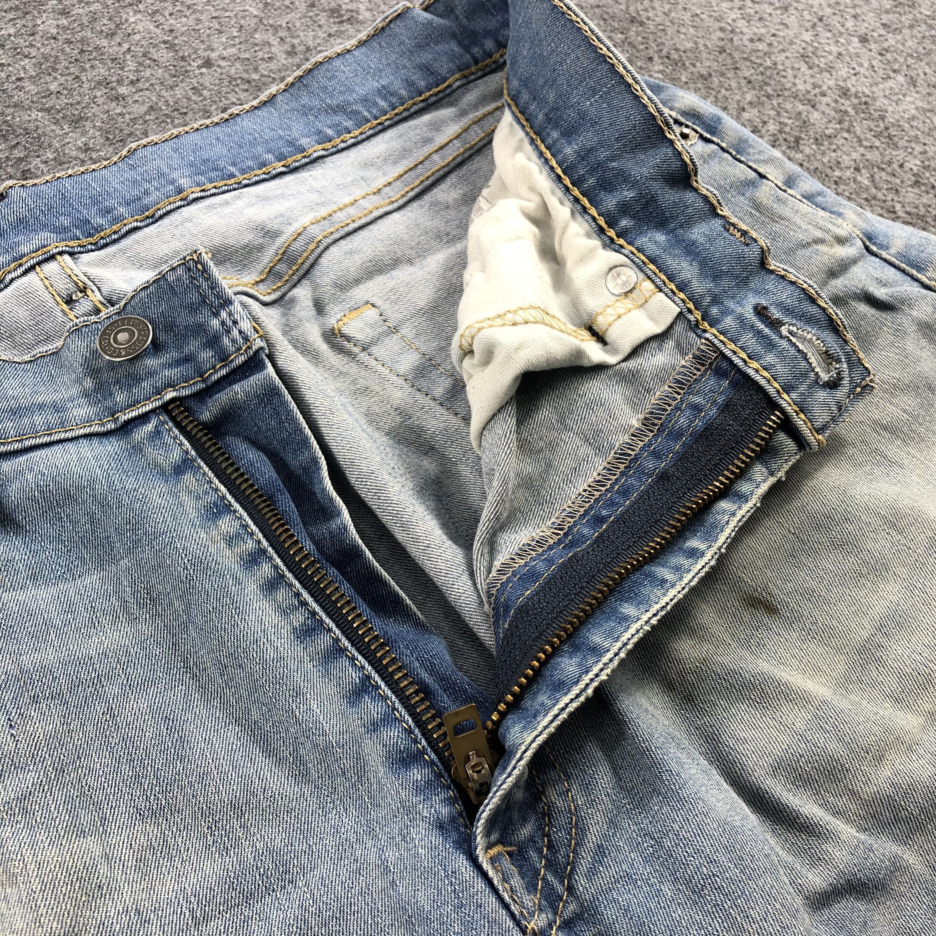 Levi's Vintage Distress Levis 505 Jeans-JM1177 Size US 35 - 8 Thumbnail