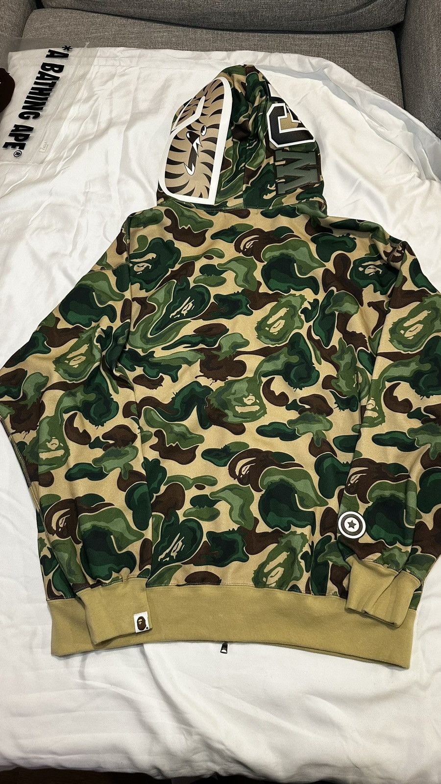 Bape ART CAMO SHARK FULL ZIP HOODIE Size US L / EU 52-54 / 3 - 2 Thumbnail