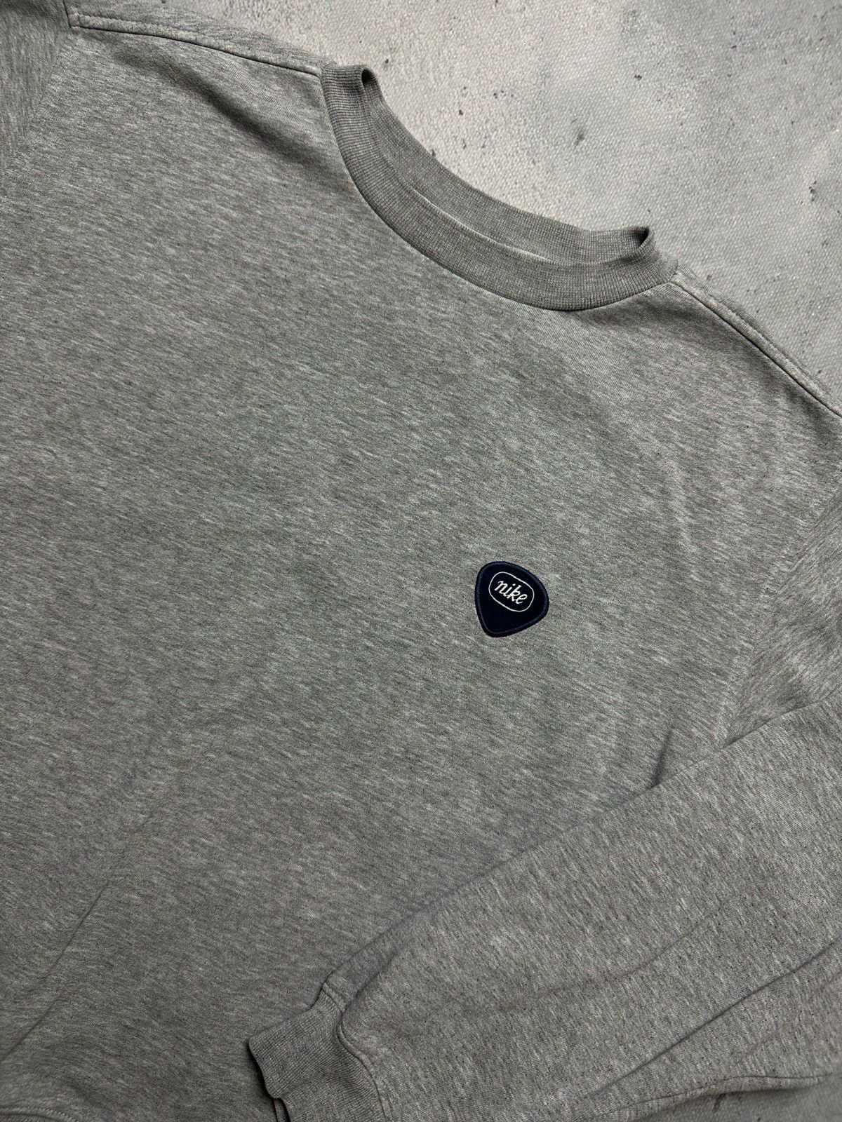 Nike Nike boxy fit vintage crew center swoosh logo spellout y2k Size S / US 4 / IT 40 - 4 Thumbnail