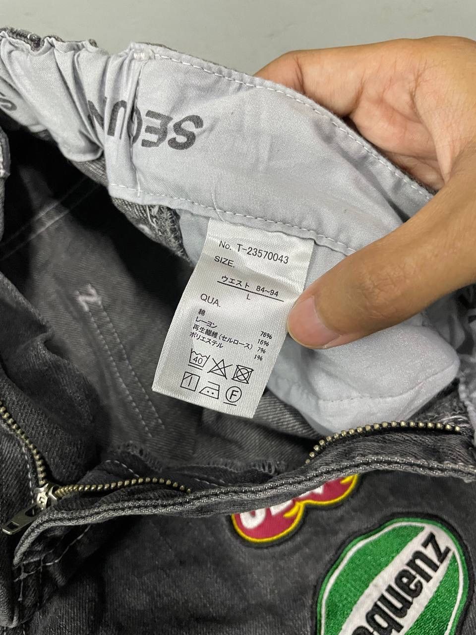 Japanese Brand Y2K BAGGY SEQUENZ FULL PATCH Size US 34 / EU 50 - 12 Thumbnail