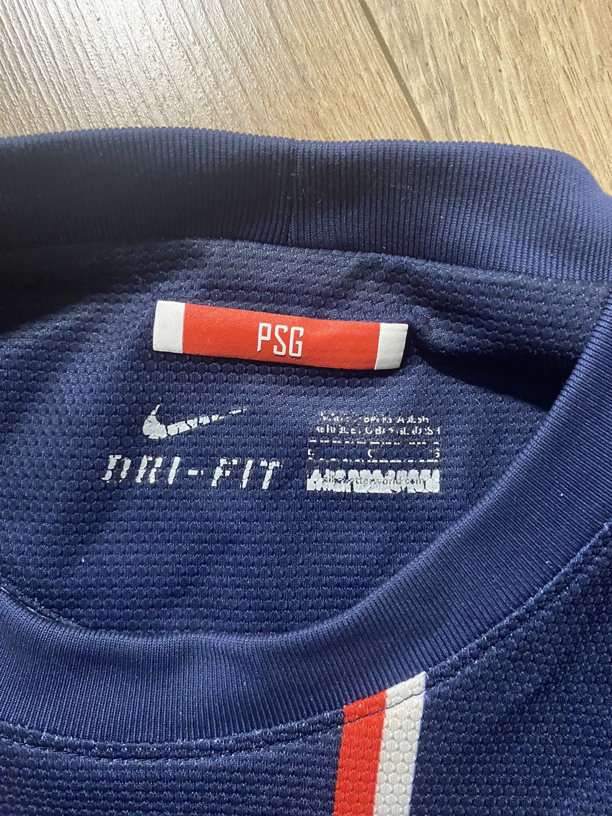 Nike paris saint germain jersey nike Size US M / EU 48-50 / 2 - 4 Thumbnail