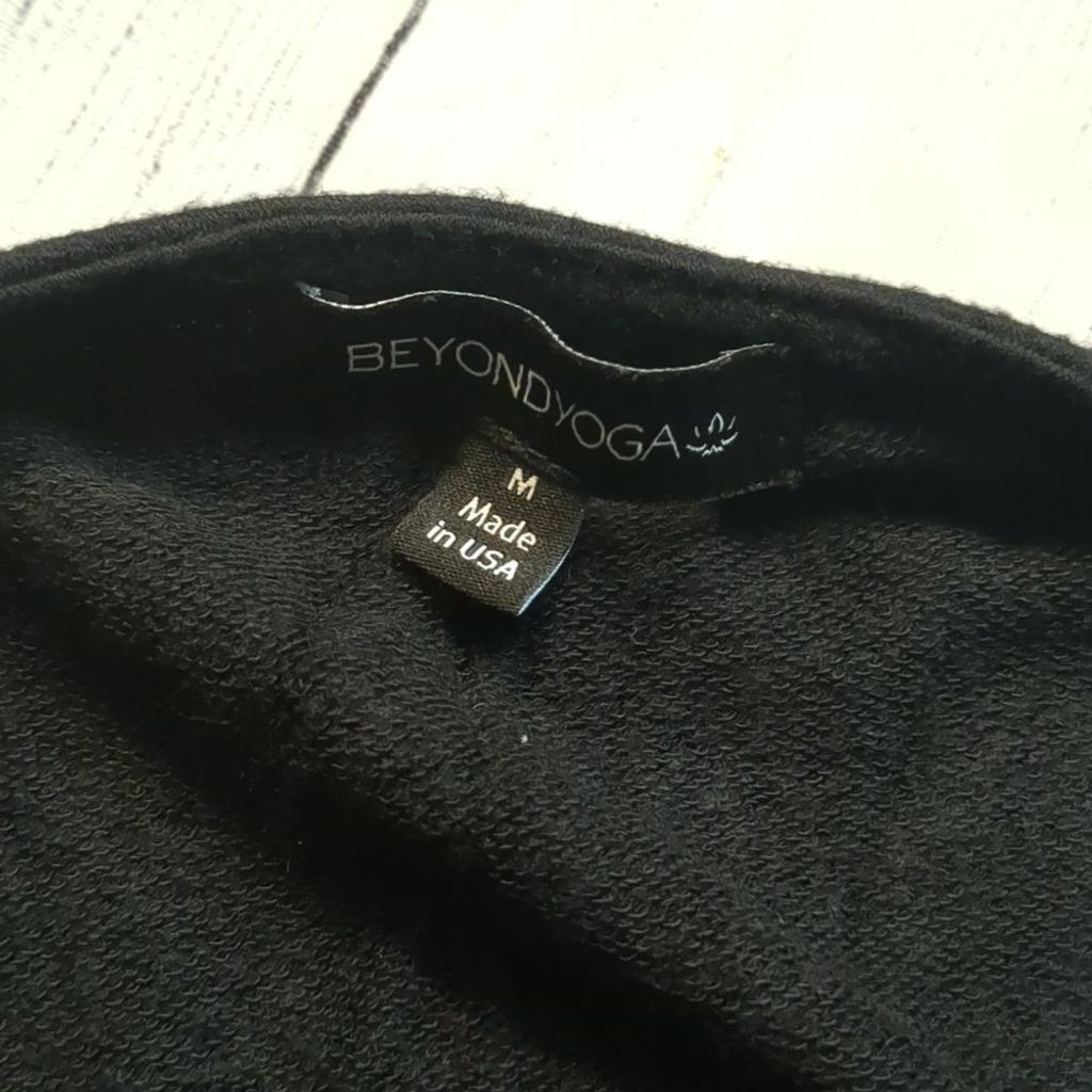 Beyond Yoga Beyond yoga black romper size medium Size 32" / US 10 / IT 46 - 4 Thumbnail