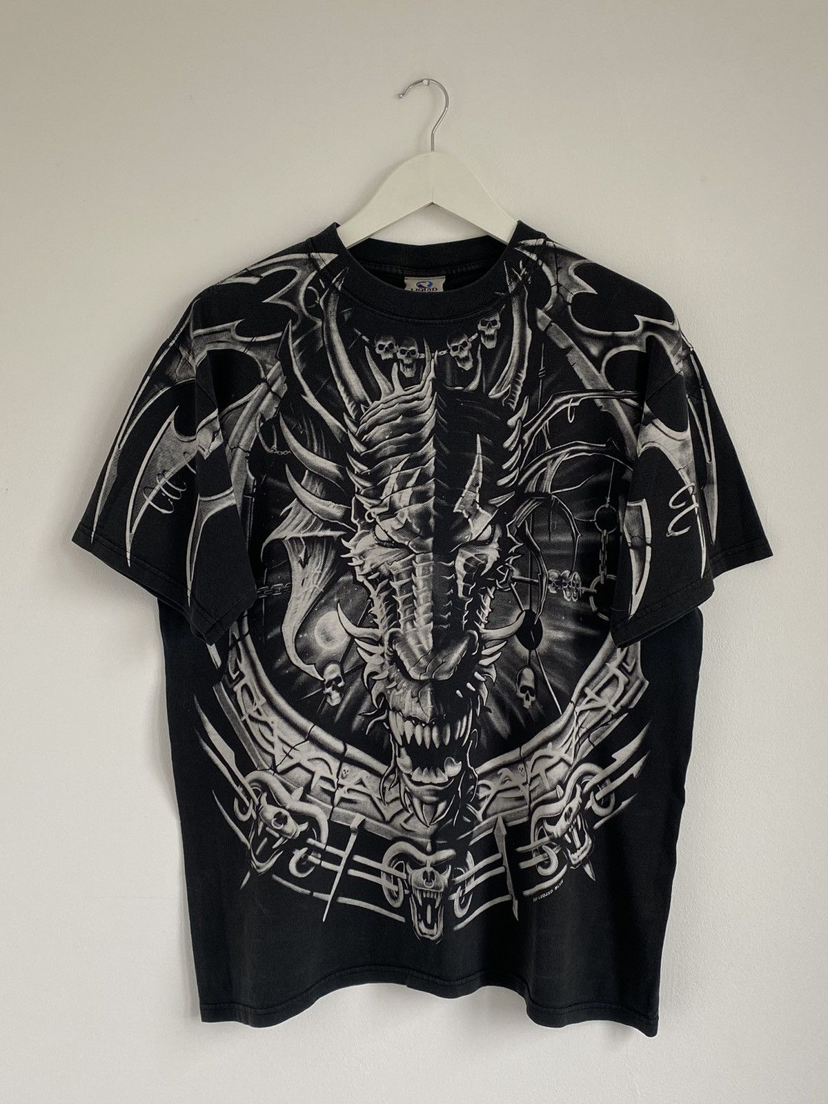 Liquid Blue × Vintage Vintage 2001 Liquid Blue Dragon All Overprint Size US L / EU 52-54 / 3 - 1 Thumbnail