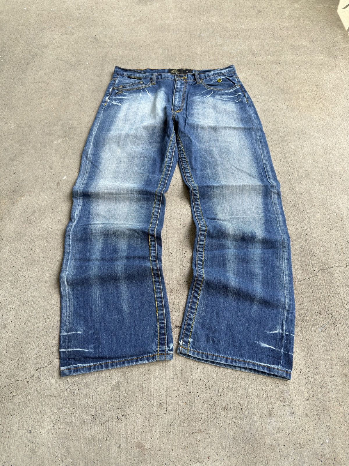 Akademiks Akademiks Y2K faded flare jeans with embroidered details Size US 36 / EU 52 - 1 Thumbnail