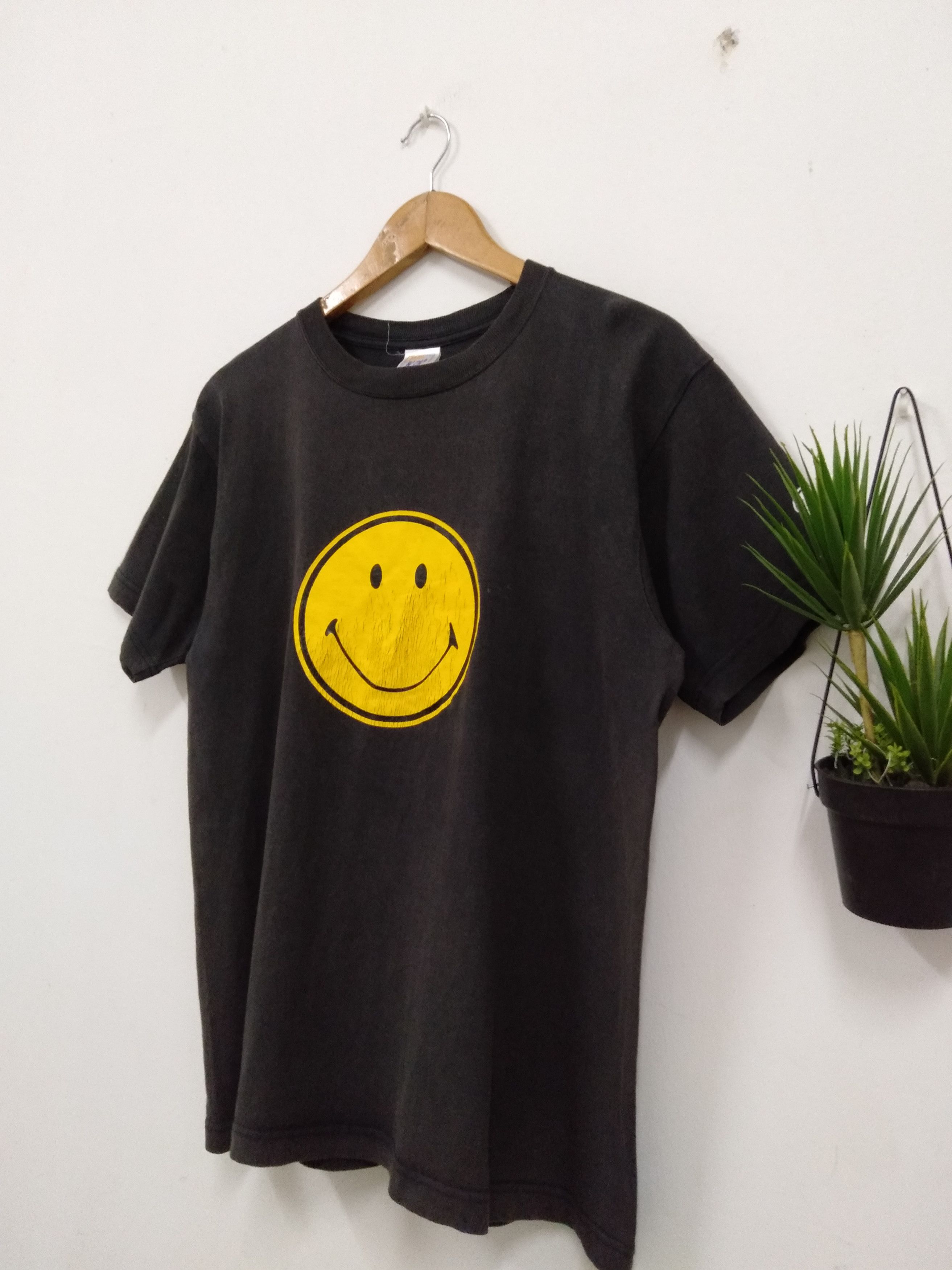 Vintage Vintage Smiley symbol art streetwear t shirt Size US L / EU 52-54 / 3 - 2 Thumbnail