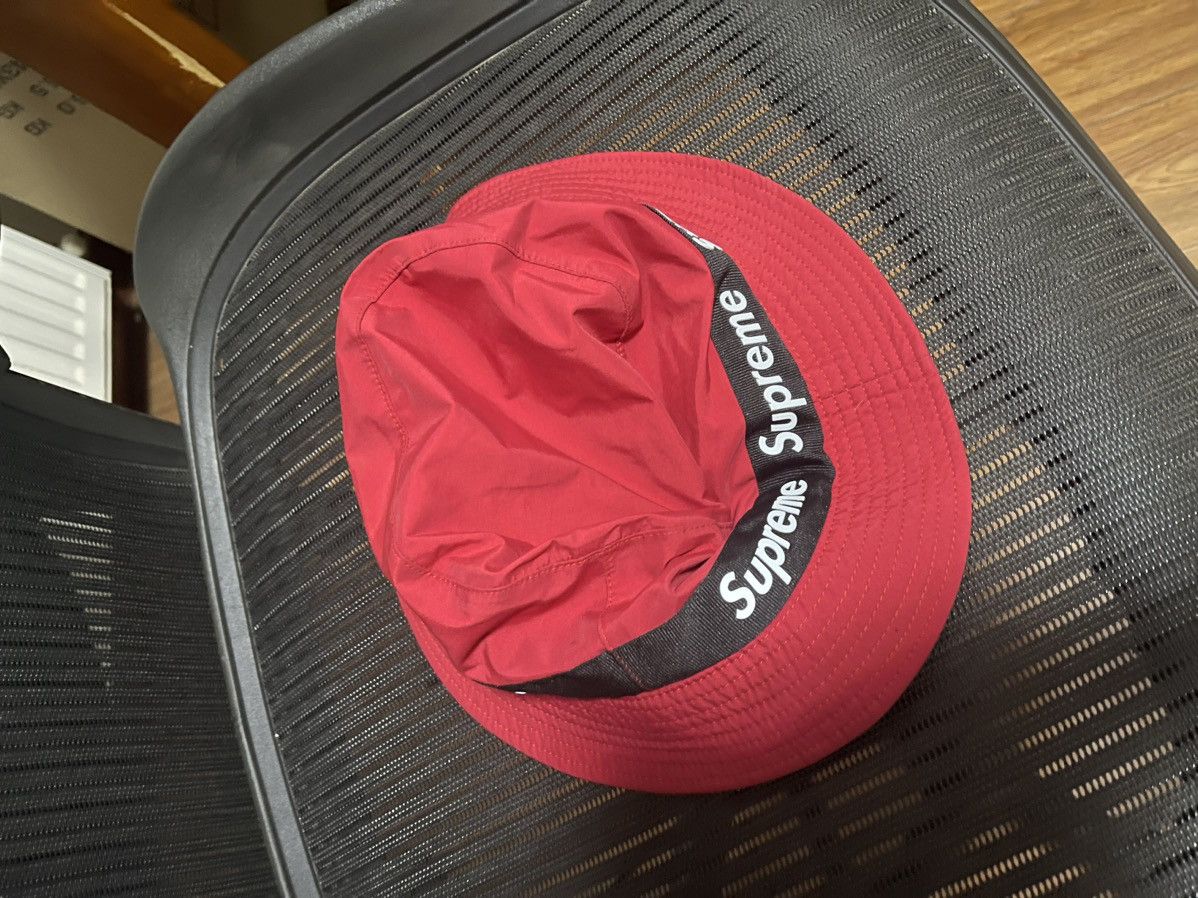 New Era × Supreme Supreme new era tapered bucket red crusher S/M Size ONE SIZE - 2 Thumbnail