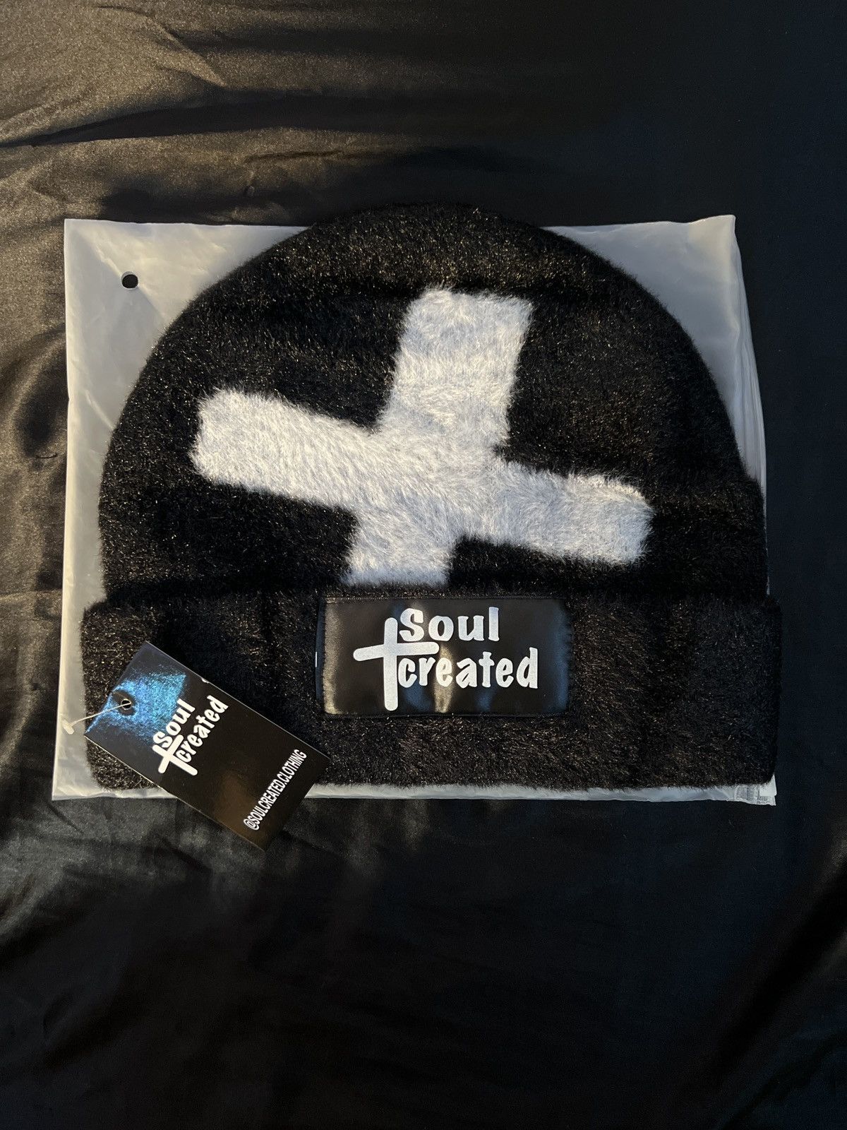 Other Remember The Cross Beanie (Black) Size ONE SIZE - 1 Thumbnail