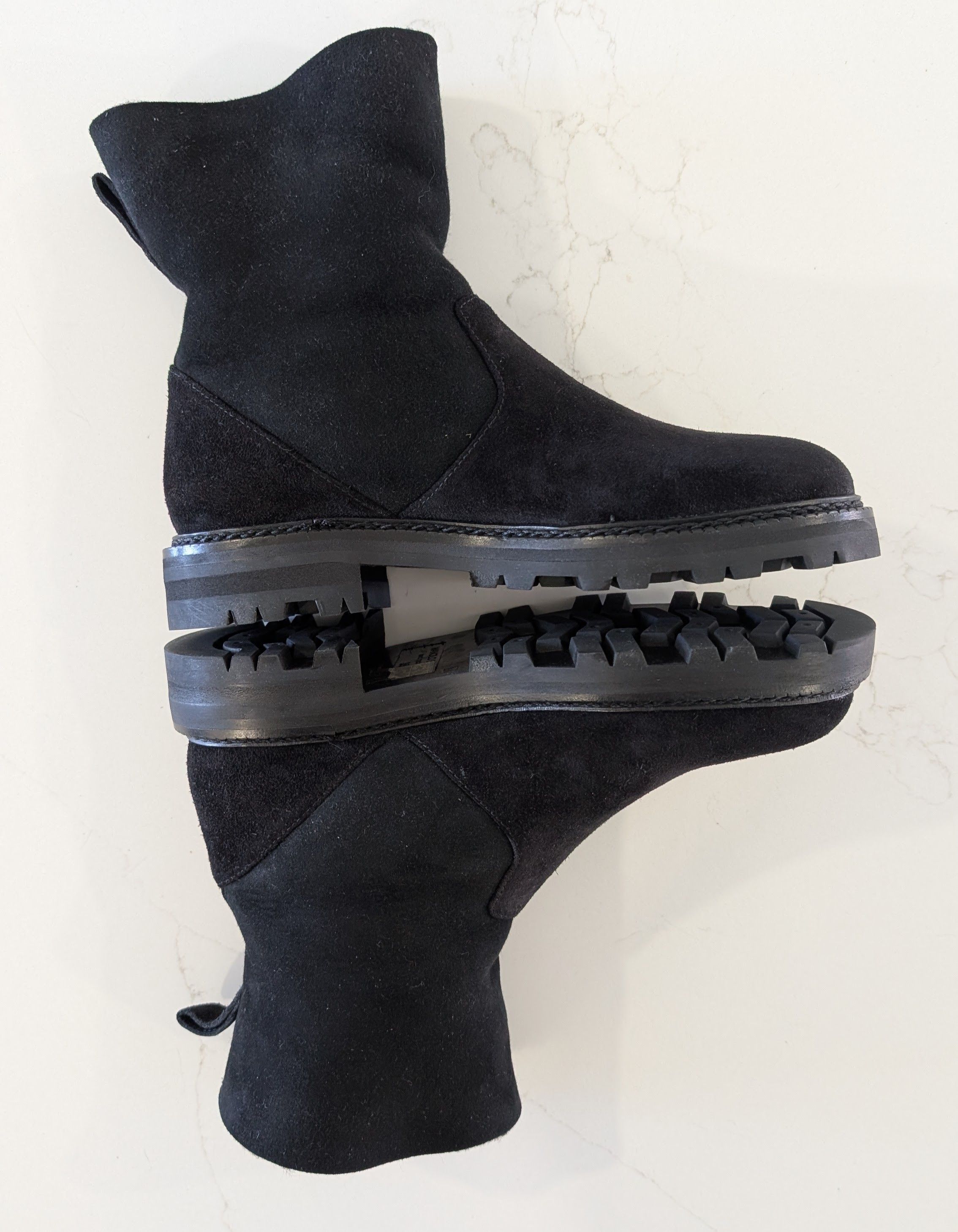 Manolo Blahnik Manolo Blahnik Tomosa Suede Shearling Ankle Boots EU 36 Size US 6 / IT 36 - 11 Thumbnail