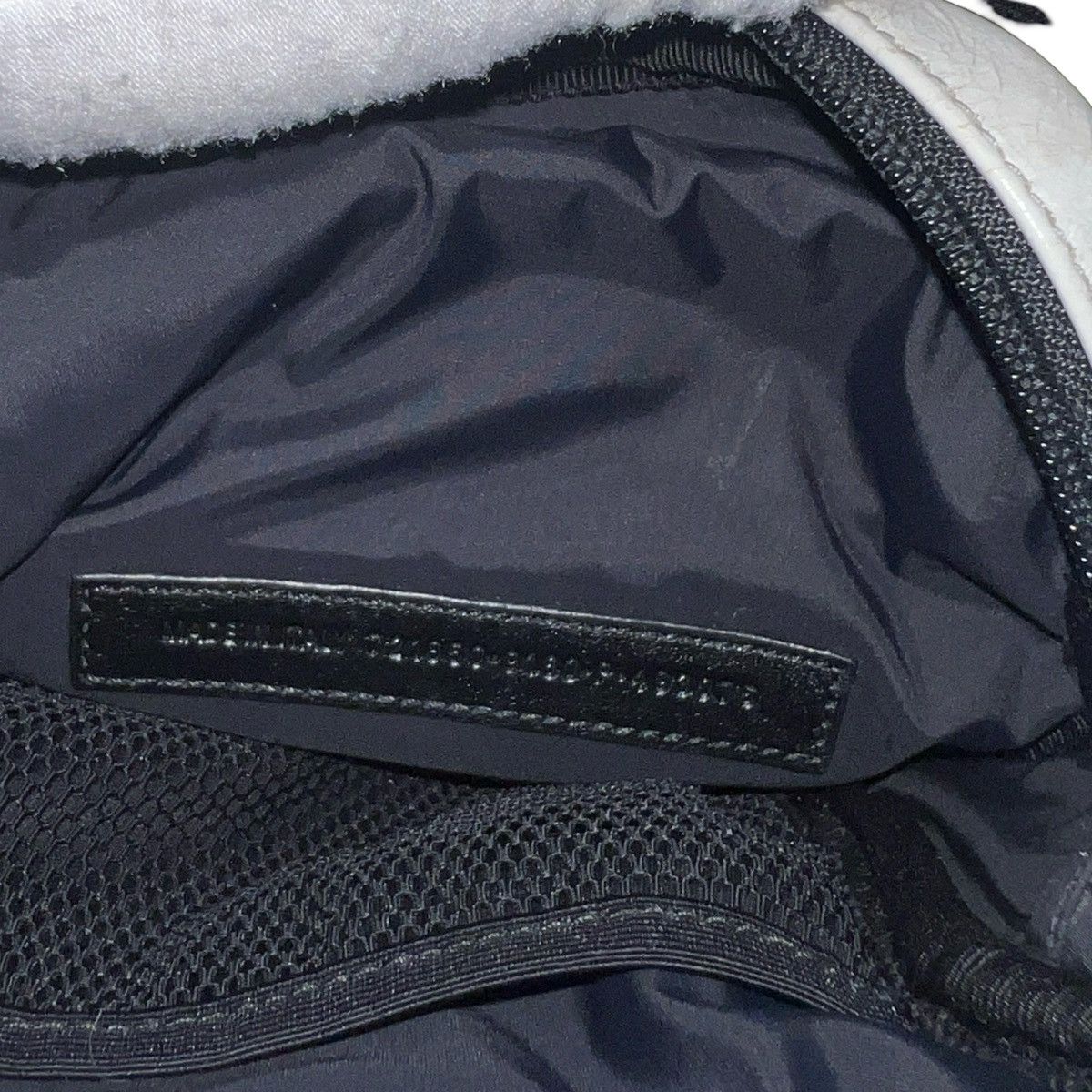 Adidas × Balenciaga BALENCIAGA ADIDAS 2023SS SMALL MESSENGER BAG LAMBSKIN Size ONE SIZE - 5 Thumbnail