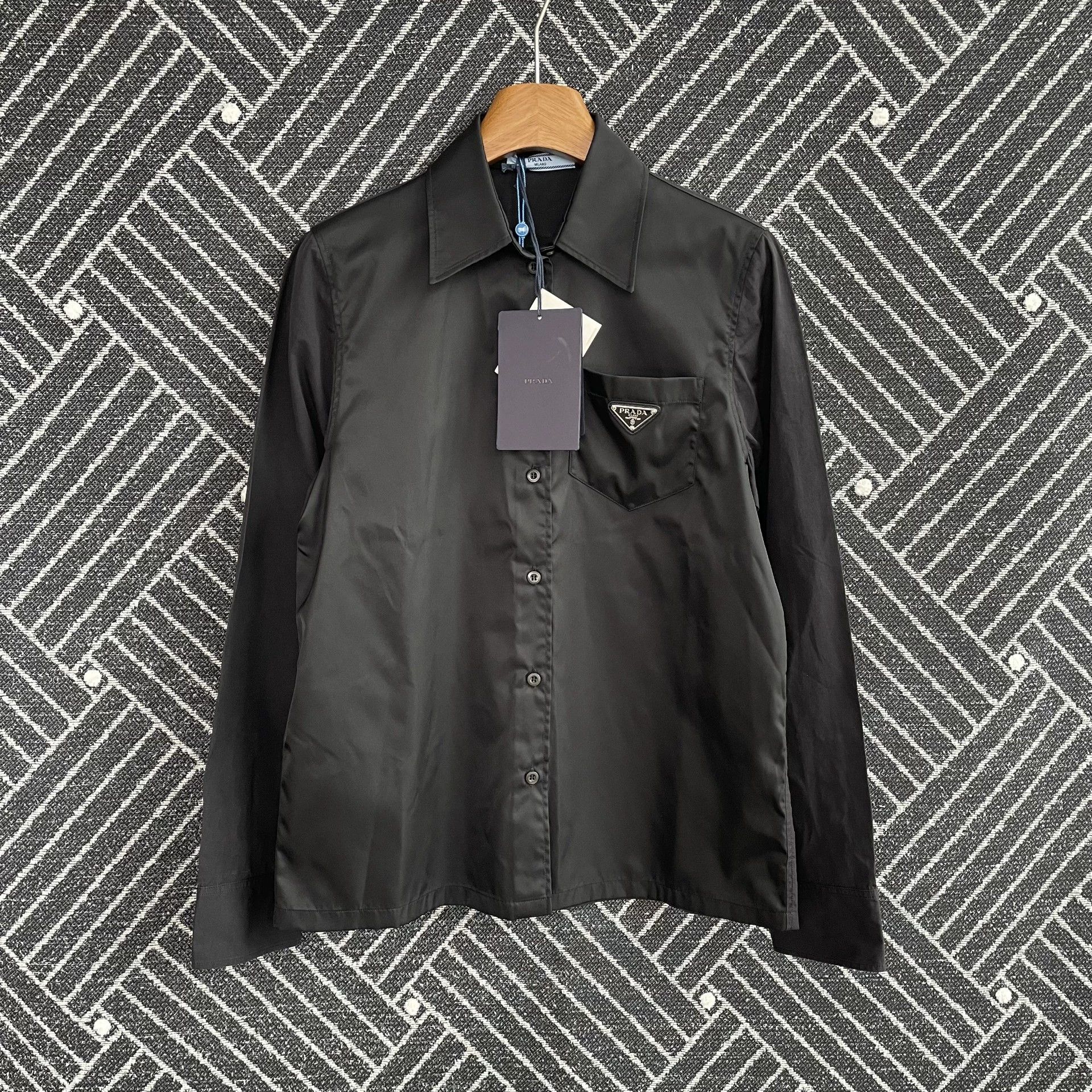 Prada PRADA Womens Nylon Triangle Logo LS Shirt 38 Black Size XS / US 0-2 / IT 36-38 - 1 Thumbnail