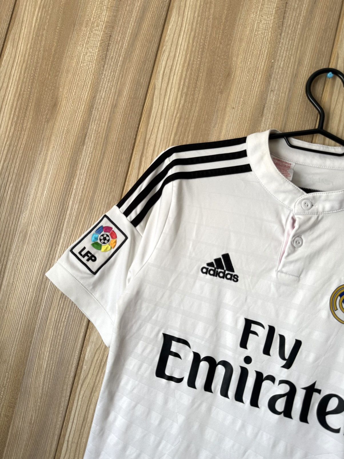 Adidas Real Madrid Home 2014 Soccer Jersey Size US S / EU 44-46 / 1 - 3 Thumbnail