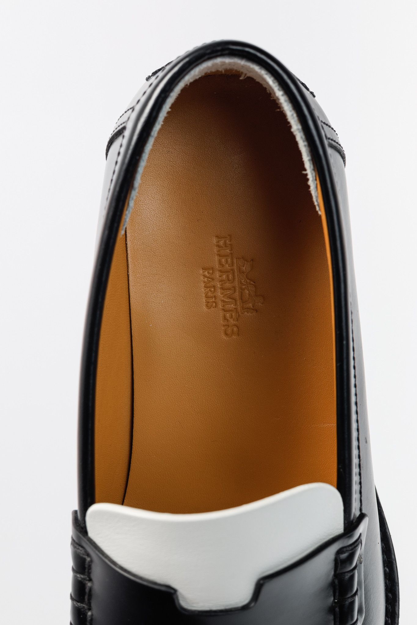 Hermes Hermes Hour Noir & Blanc Glazed Calfskin "H" Loafers Size US 7 / IT 37 - 10 Thumbnail