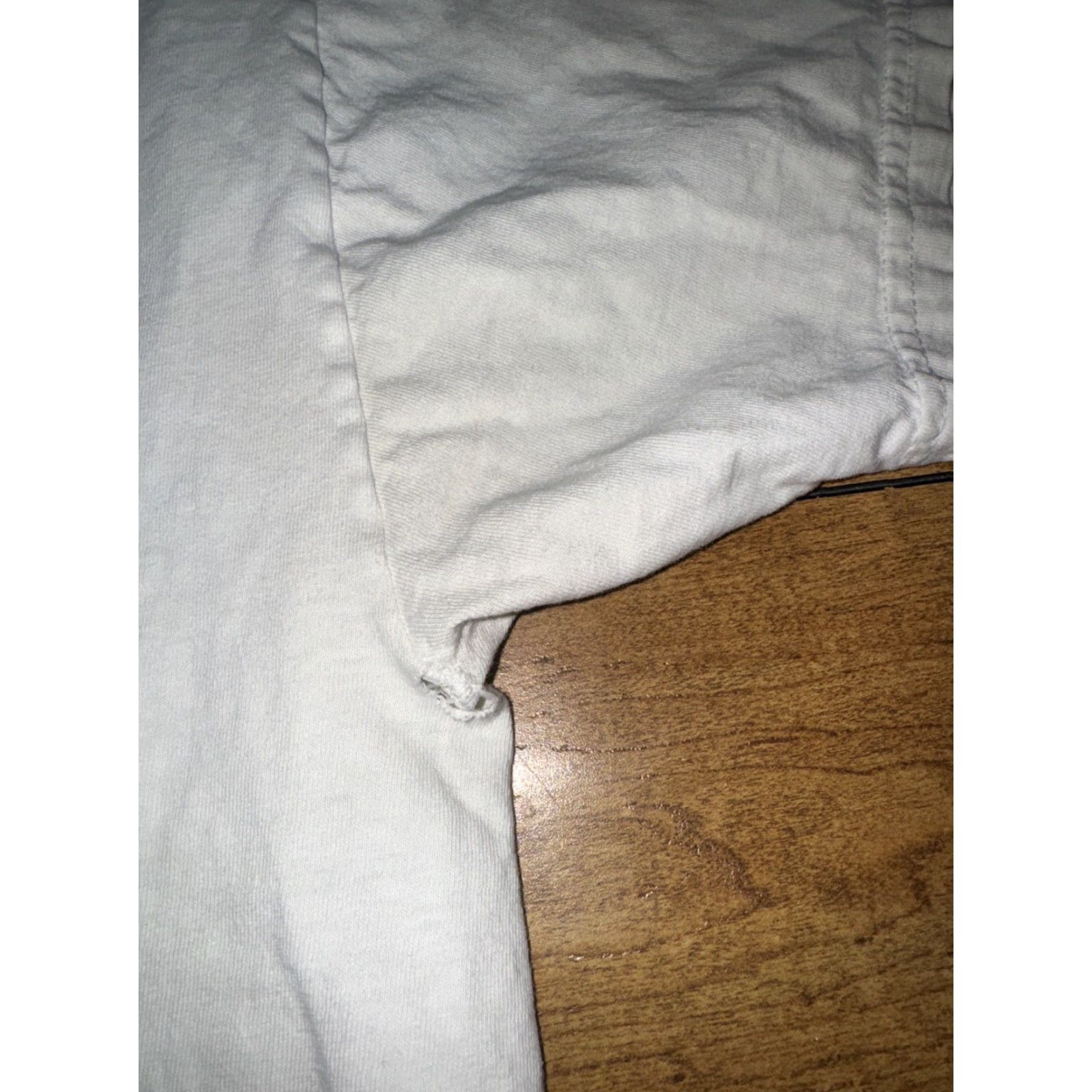 Vintage VINTAGE Dolphin T-Shirt Mens XL White 23X27 Distressed Y2K Dolphin White T-Shirt 23X27 LX? Size US XL / EU 56 / 4 - 6 Thumbnail