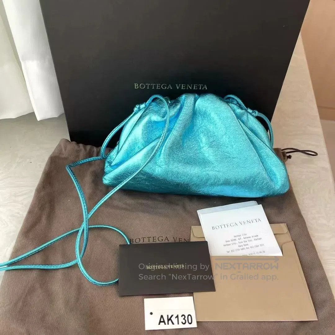 Bottega Veneta BV Mini Cloud Crossbody Bag. Size ONE SIZE - 1 Thumbnail