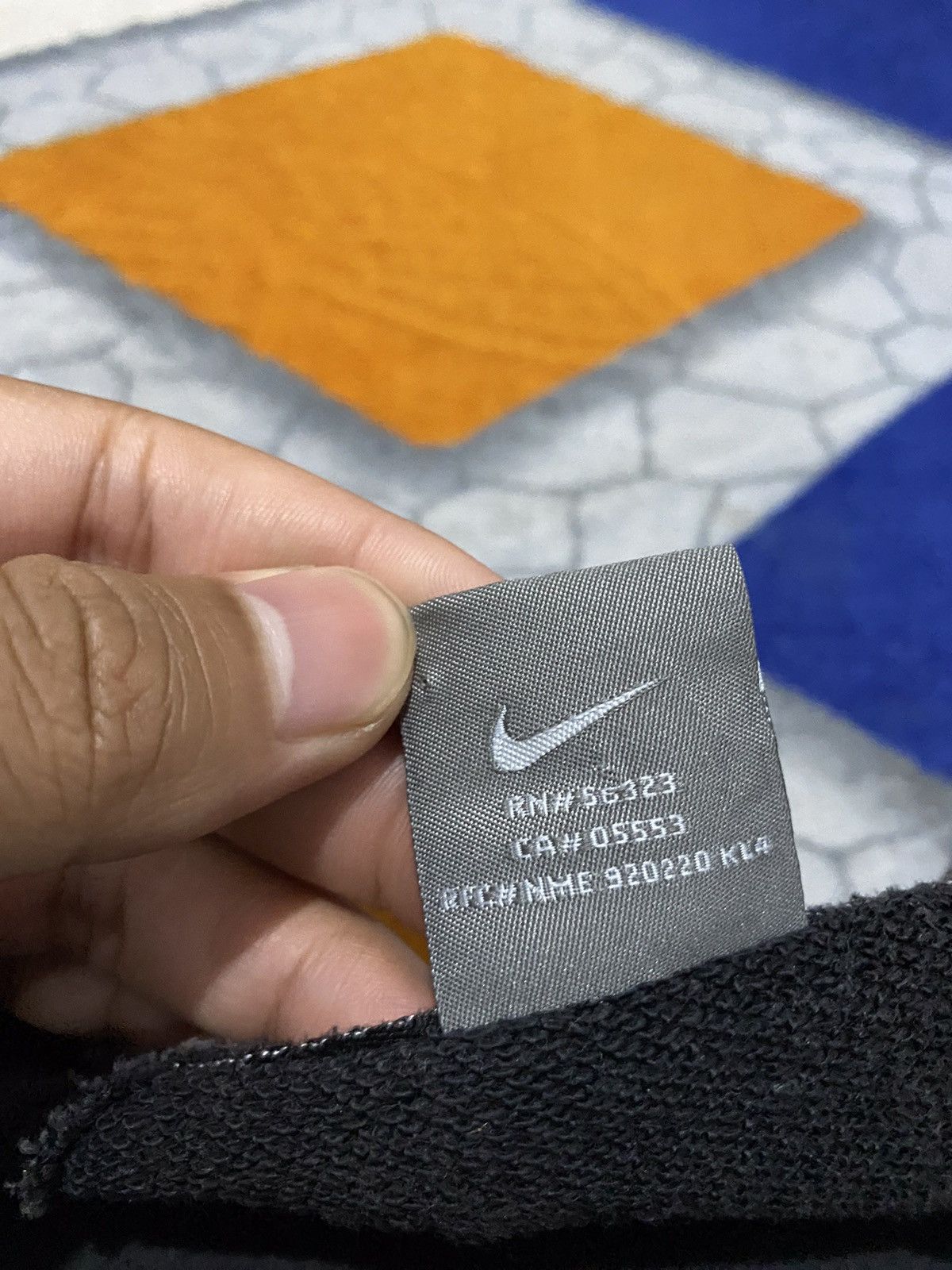 Nike × Vintage 💸NEED GONE💸Vintage y2k nike air sweatshirt black boxy fit Size US XL / EU 56 / 4 - 8 Thumbnail