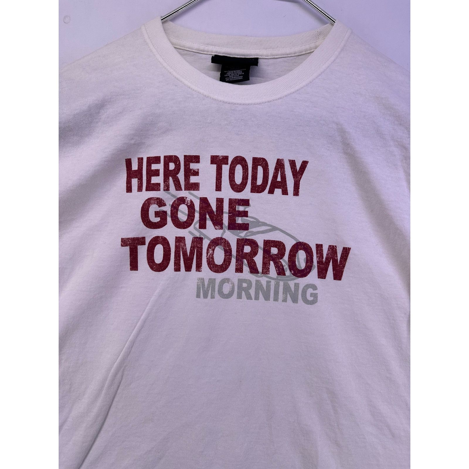 & Other Stories Here Today Gone Tomorrow No Boundaries Tshirt Size M Size US M / EU 48-50 / 2 - 4 Thumbnail
