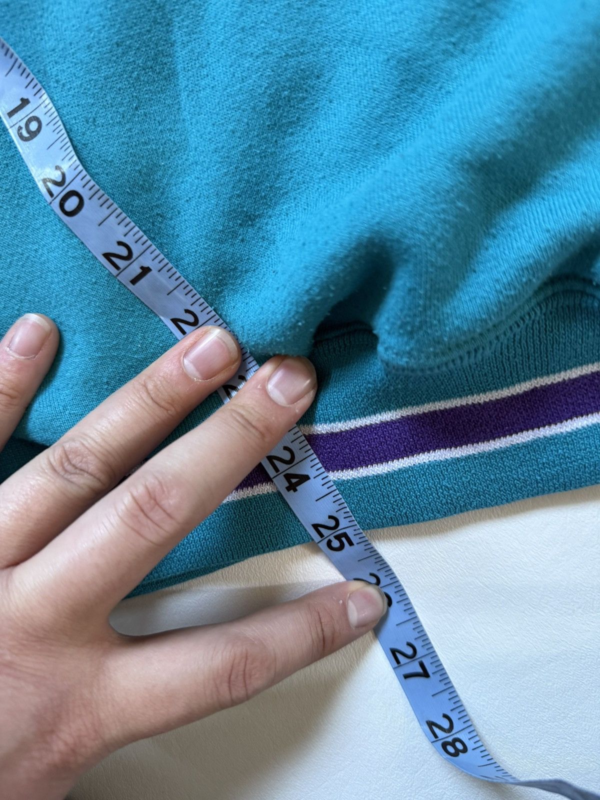 NBA Vintage Charlotte Hornets sweatshirt Size US M / EU 48-50 / 2 - 5 Thumbnail