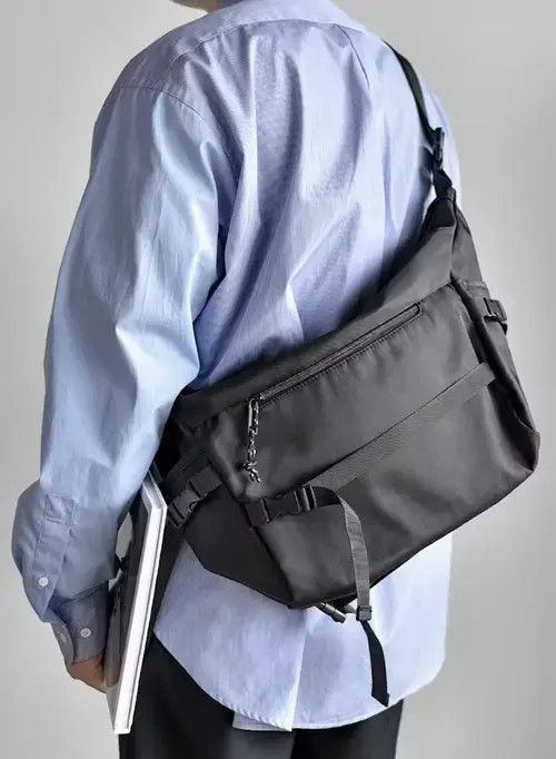 Fashion Grunge Waterproof Crossbody Messenger Bag in Black, Men's