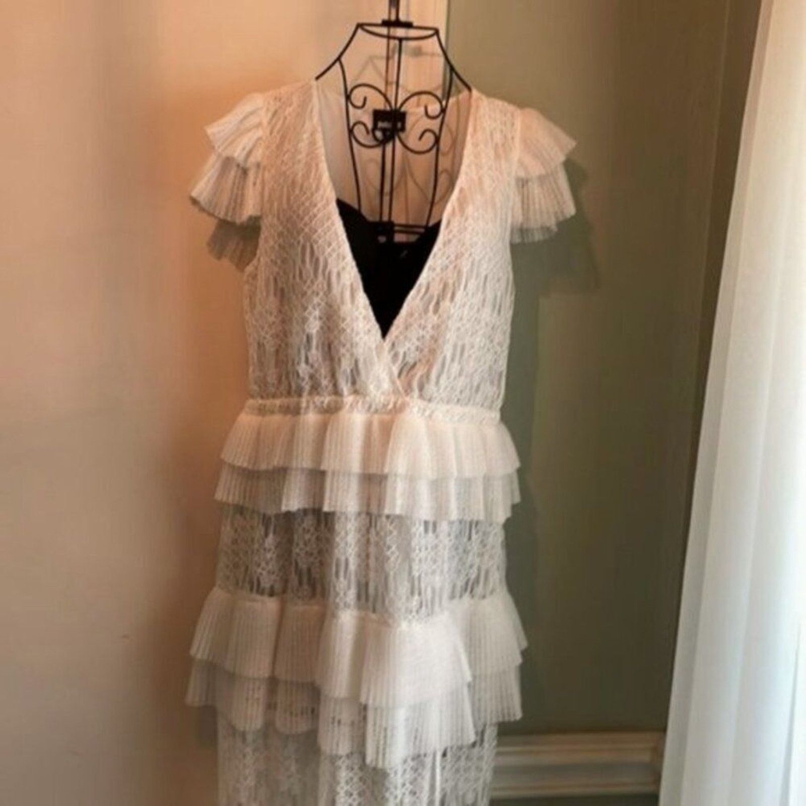 Just Cavalli Just Cavalli Dress White Lace Gown Pleated Flounce Size M / US 6-8 / IT 42-44 - 4 Thumbnail