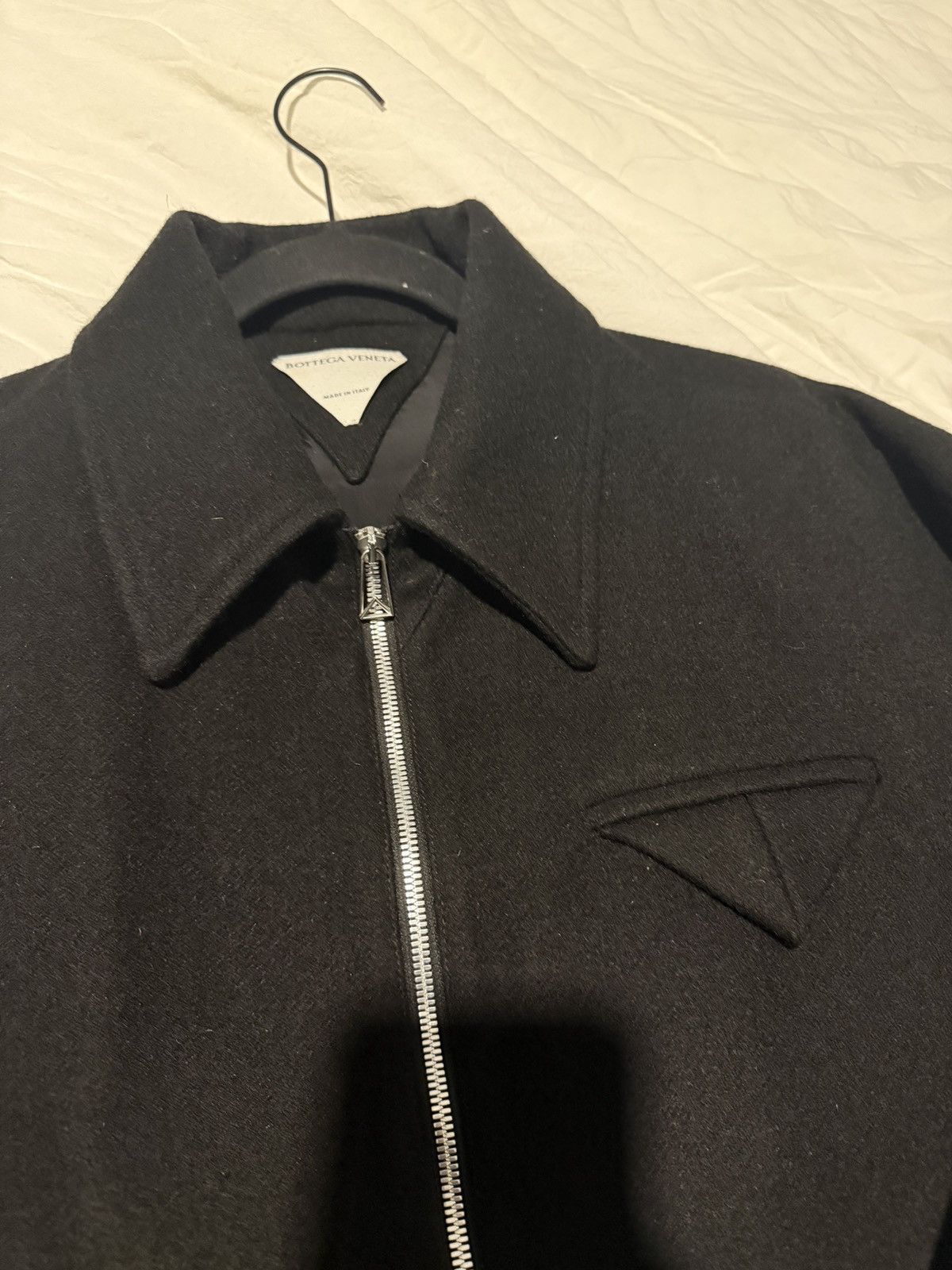 Bottega Veneta Bottega Veneta Black Wool Cropped Triangle Pocket Jacket Size US L / EU 52-54 / 3 - 3 Thumbnail