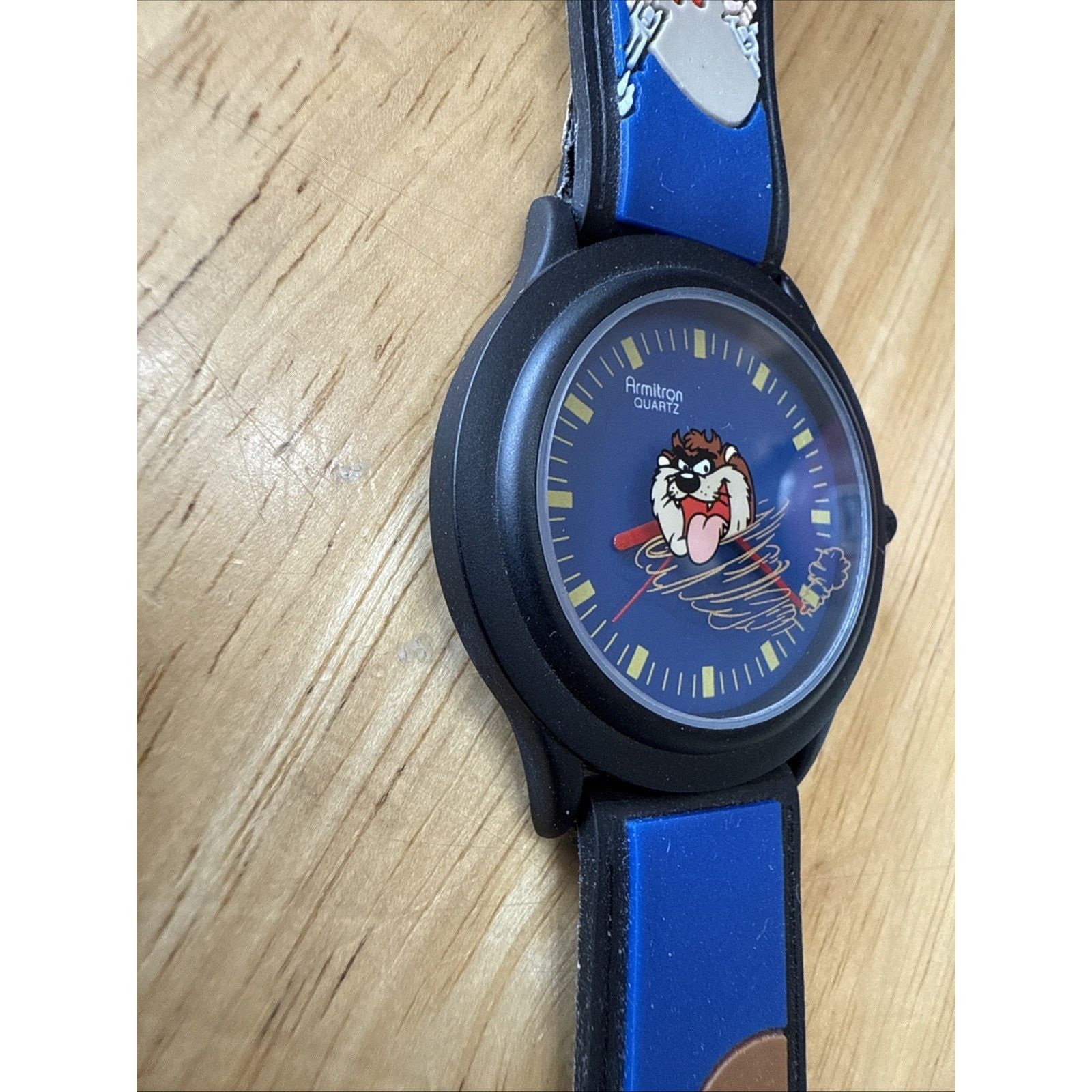 Other Armitron Taz Watch Men’s Womens 32mm Case Black Resin Band Size ONE SIZE - 4 Thumbnail