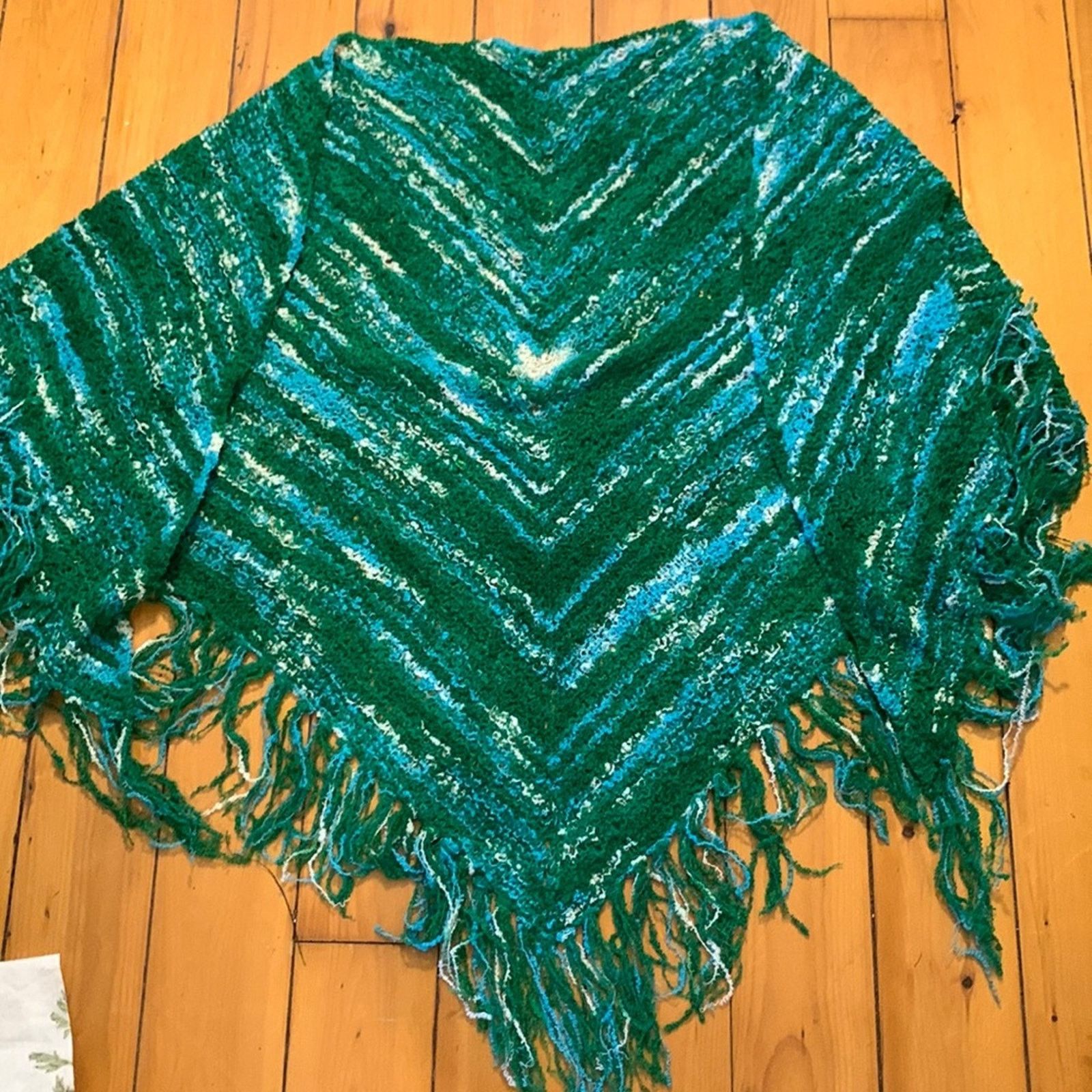 Handmade Handmade knit crochet bouclé shawl scarf wrap PONCHO Size ONE SIZE - 3 Thumbnail