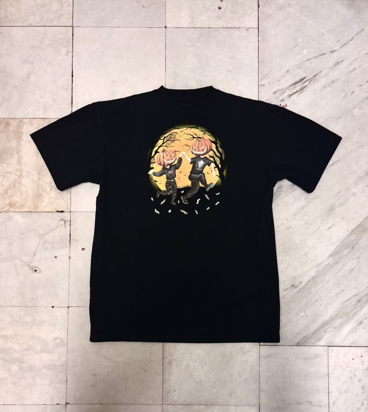 Vetements Vetements AW19 Hocus Pocus Halloween T-shirt Size US XS / EU 42 / 0 - 2 Thumbnail