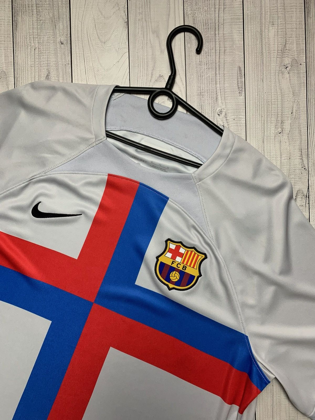 Nike Barcelona Nike soccer jersey size XL logo away rare Size US XL / EU 56 / 4 - 2 Thumbnail