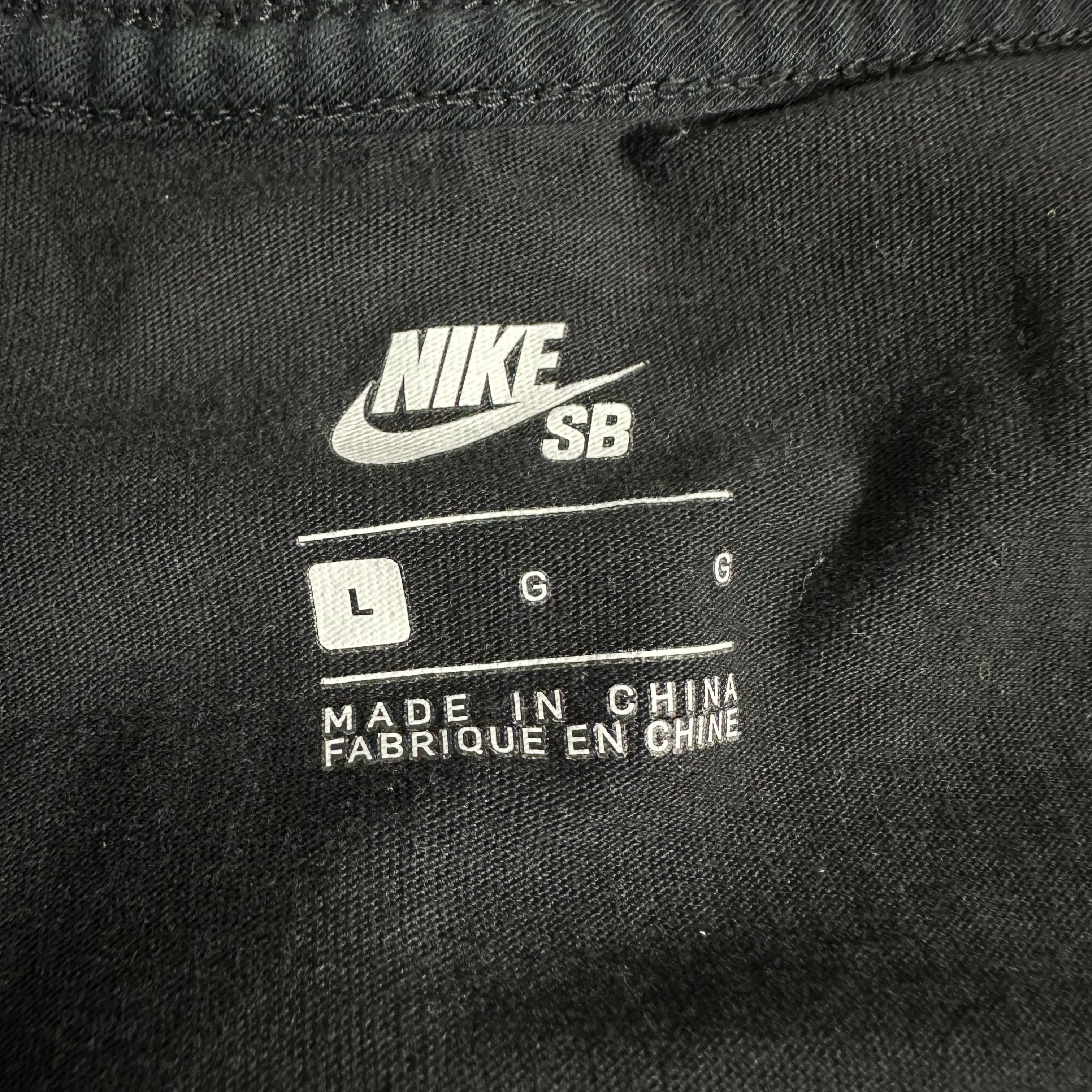 Nike SB 🔥RARE🔥Nike SB Skateboarding Spell Out T-shirt Size US L / EU 52-54 / 3 - 5 Thumbnail