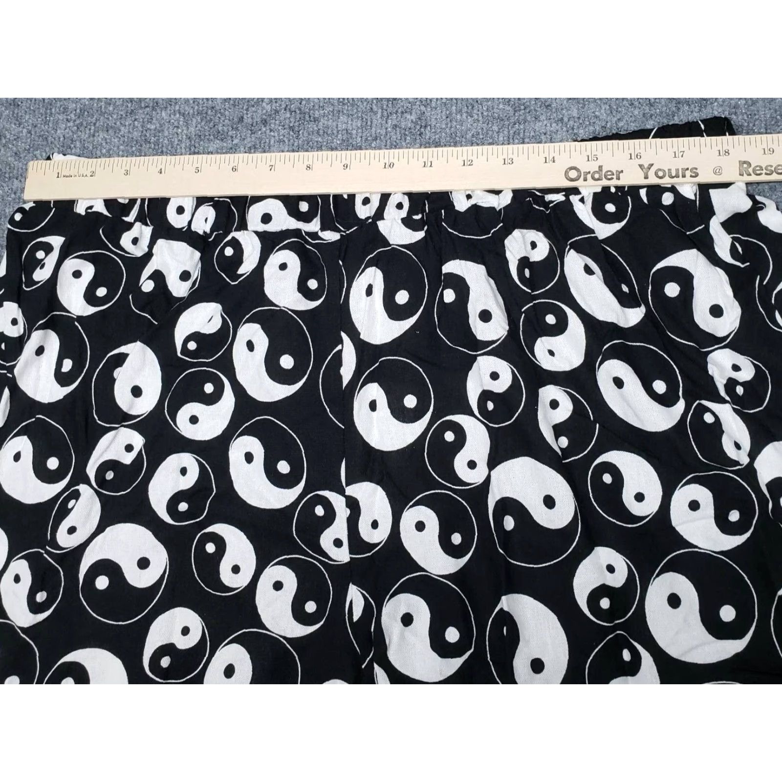 Vintage Rue21 Shorts Womens Plus 2X Black Yin Yang High Rise Linen Rayon Comfort Elastic Waist New Size 40" / US 18 - 5 Thumbnail