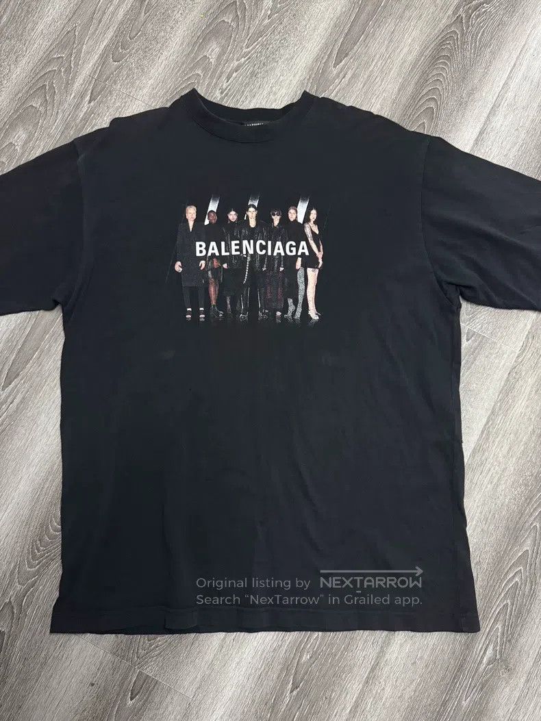 Balenciaga Balenciaga Portrait Band Short Sleeve Size M / US 6-8 / IT 42-44 - 1 Thumbnail