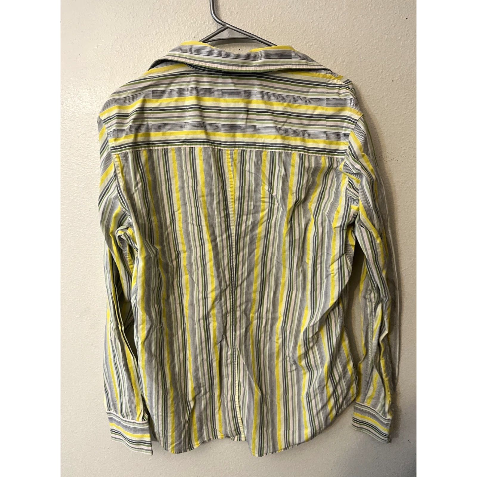 French Connection French Connection Button-Up Long Sleeve Striped Shirt XL Multicolor Men’s Regular Size XL Colorful "Colorful" 90s? (No; avoid adding decades) Size US XL / EU 56 / 4 - 3 Thumbnail